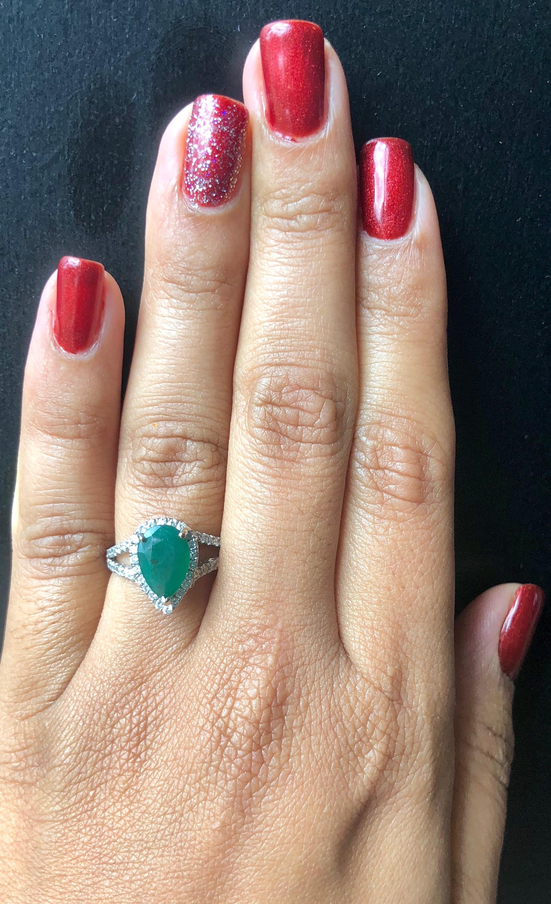 2.84 Carat Pear Cut Emerald Diamond Halo Engagement Ring In New Condition In Los Angeles, CA