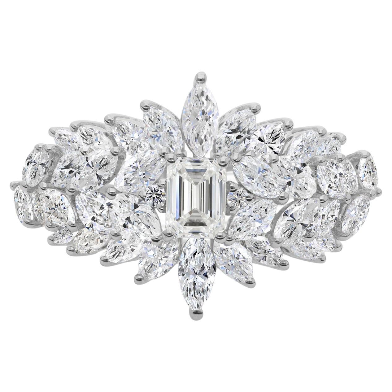 Anello nuziale dichiarato con cluster di diamanti da 2,84 carati SI/H in oro bianco 14 carati