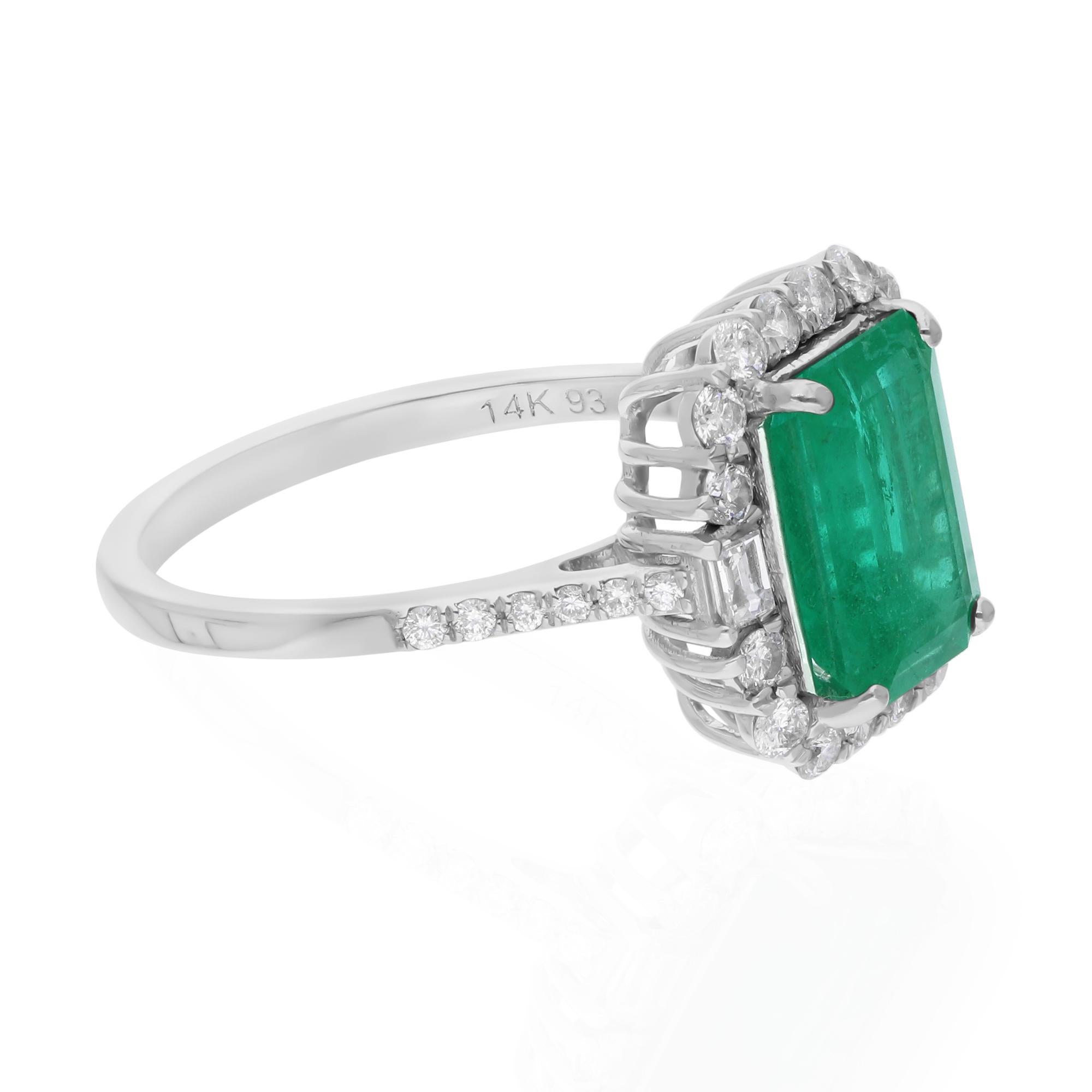 Modern 2.84 Carat Zambian Emerald Ring 0.62 Ct SI/H Diamond 14 Karat White Gold Jewelry For Sale
