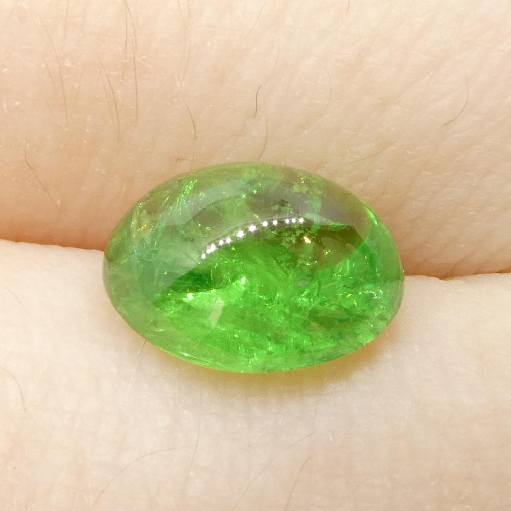 Granato ovale cabochon di tsavorite verde del Kenya, 2.84ct, non riscaldato in vendita 8