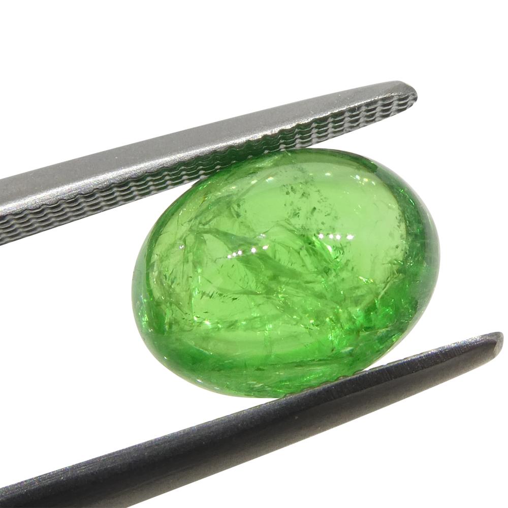 Granato ovale cabochon di tsavorite verde del Kenya, 2.84ct, non riscaldato In condizioni Nuovo in vendita a Toronto, Ontario