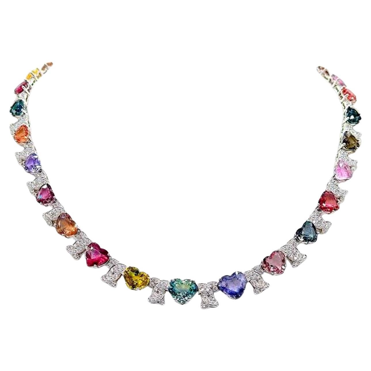 $285, 000 18KT Gold Magnificent GIA 72CT Natural Heart Sapphire Diamond Necklace For Sale