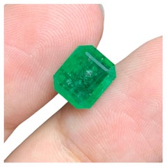 2.85 Carat Adorable Natural Loose Emerald Gemstone From Swat Mine 