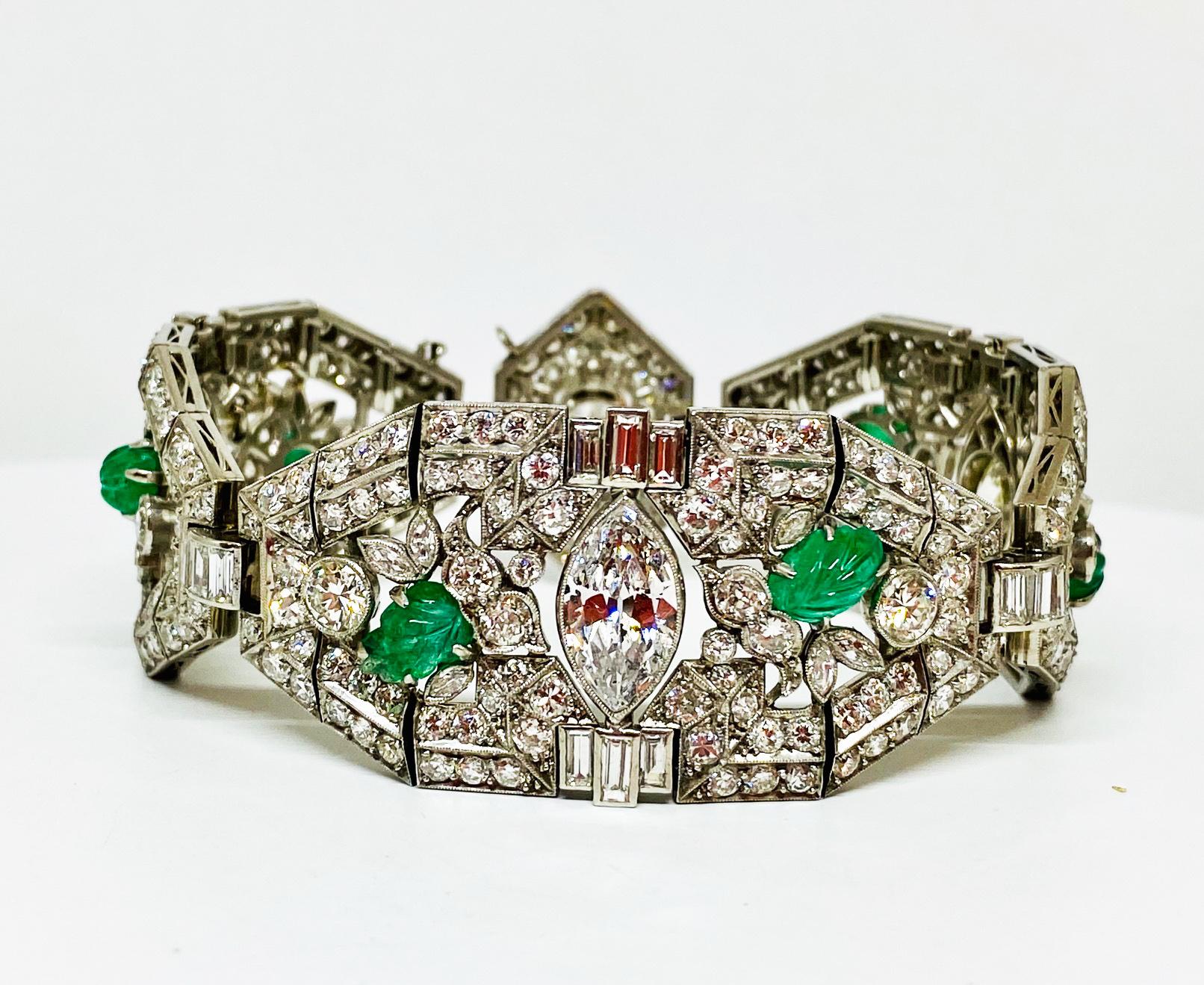 28.5 Carat Diamond and Emerald Antique Estate Bracelet For Sale 1