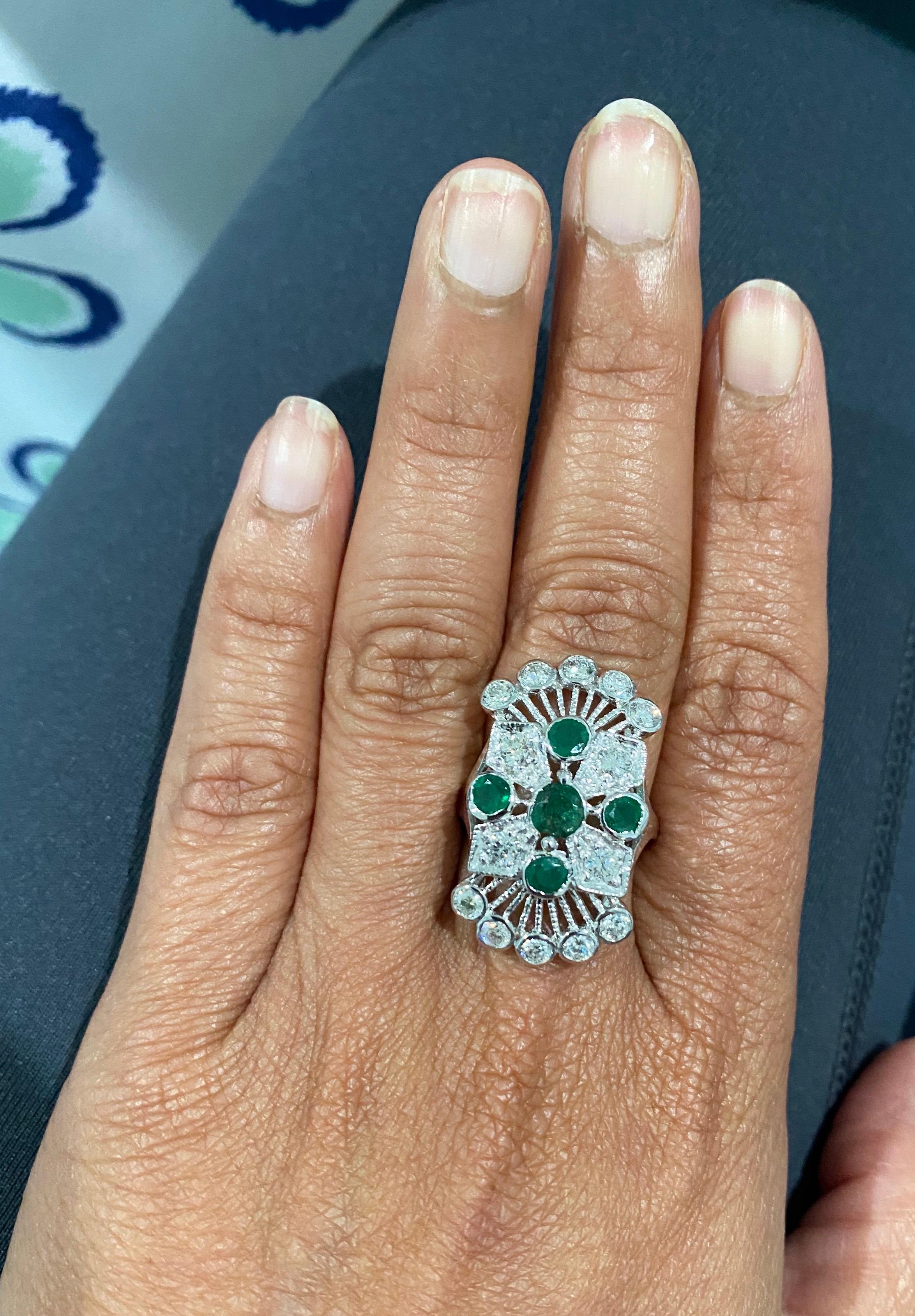 Women's 2.85 Carat Emerald Diamond White Gold Cocktail Ring For Sale