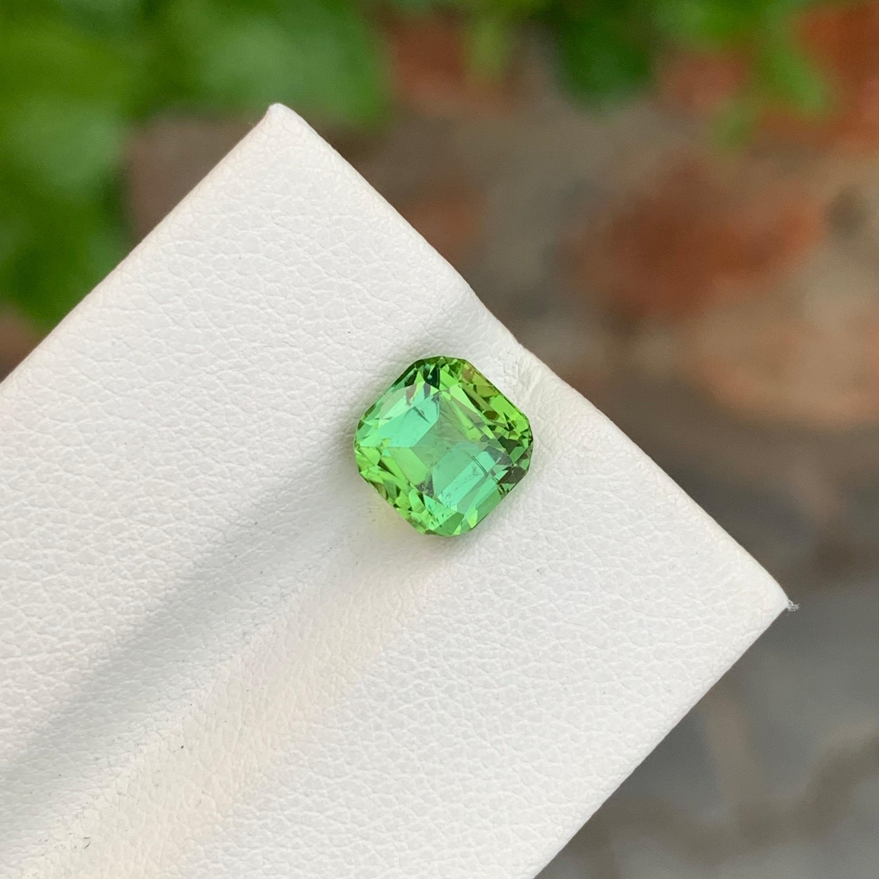 Cushion Cut 2.85 Carat Natural Bright Green Loose Tourmaline Cushion Shape Gem For Jewellery For Sale