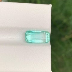 Piedra Esmeralda Verde Claro Natural de 2,85 Quilates Piedra afgana talla esmeralda