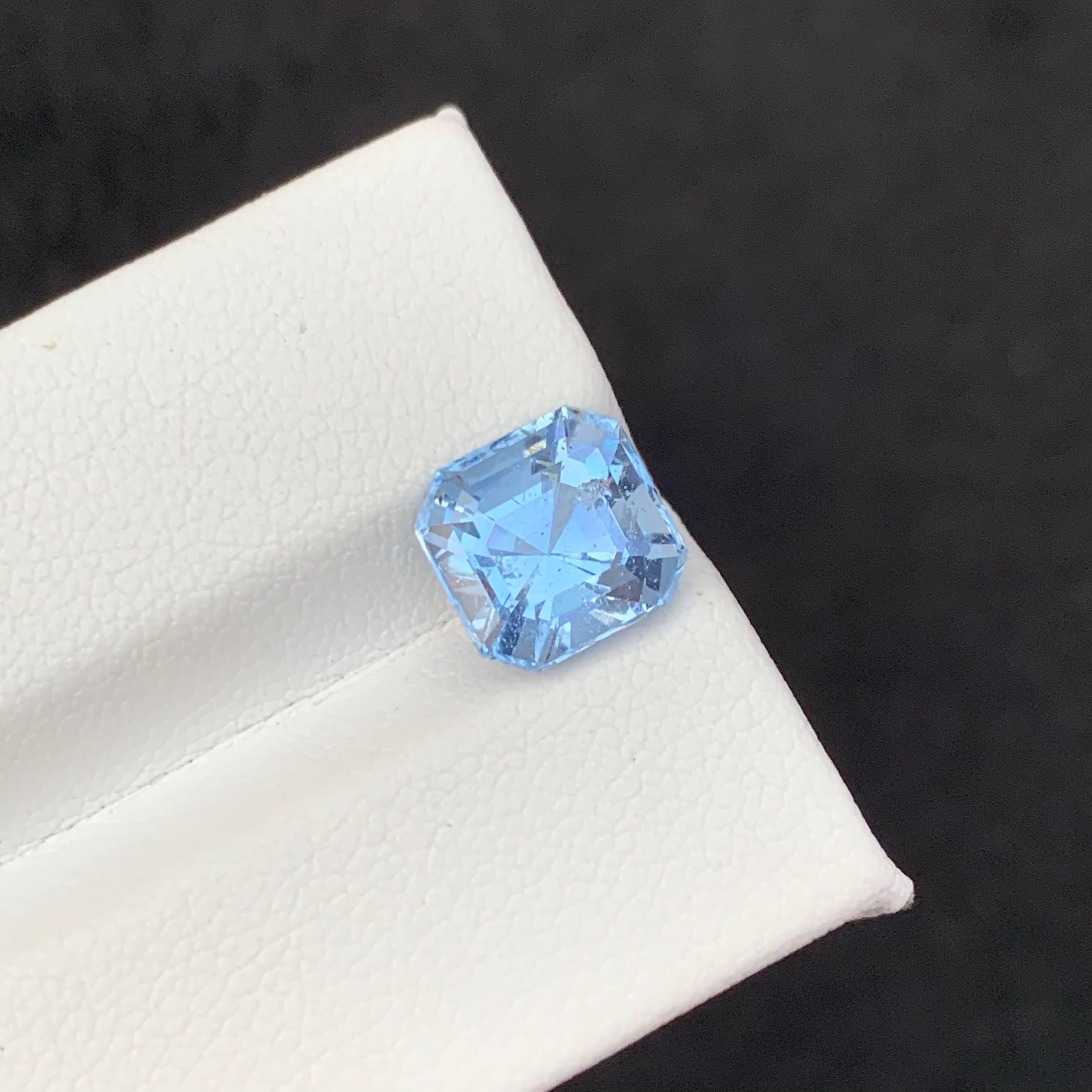 2.85 Carati di Acquamarina Blu Goshenite sciolta Nature Taglio Asscher Gemma Pakistan in vendita 6