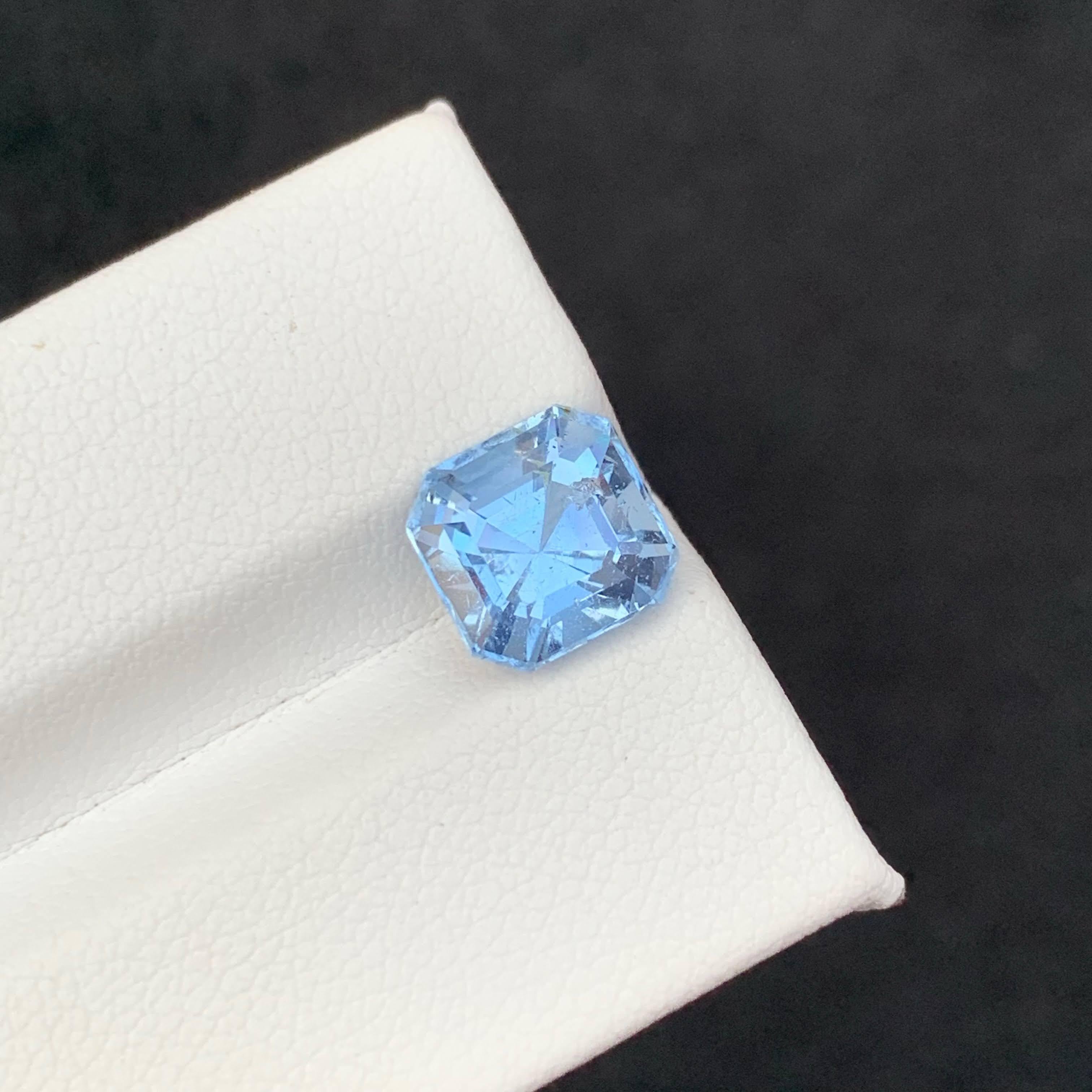 2.85 Carati di Acquamarina Blu Goshenite sciolta Nature Taglio Asscher Gemma Pakistan In condizioni Nuovo in vendita a Bangkok, TH