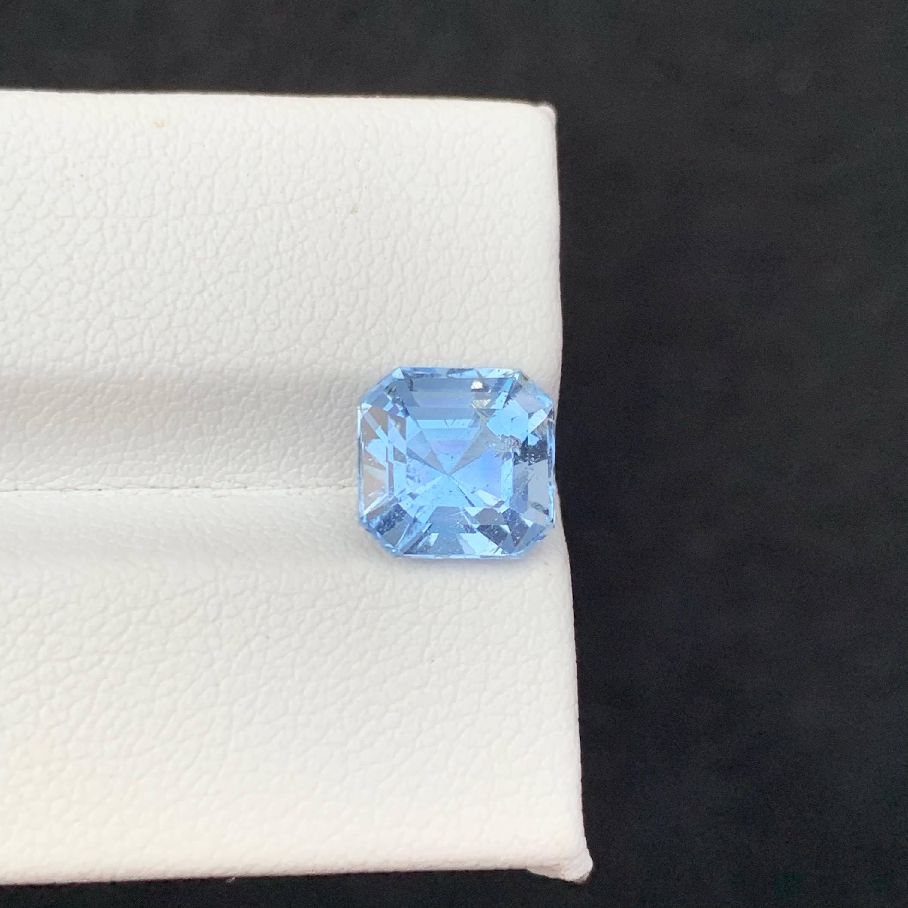 2.85 Carati di Acquamarina Blu Goshenite sciolta Nature Taglio Asscher Gemma Pakistan in vendita 2