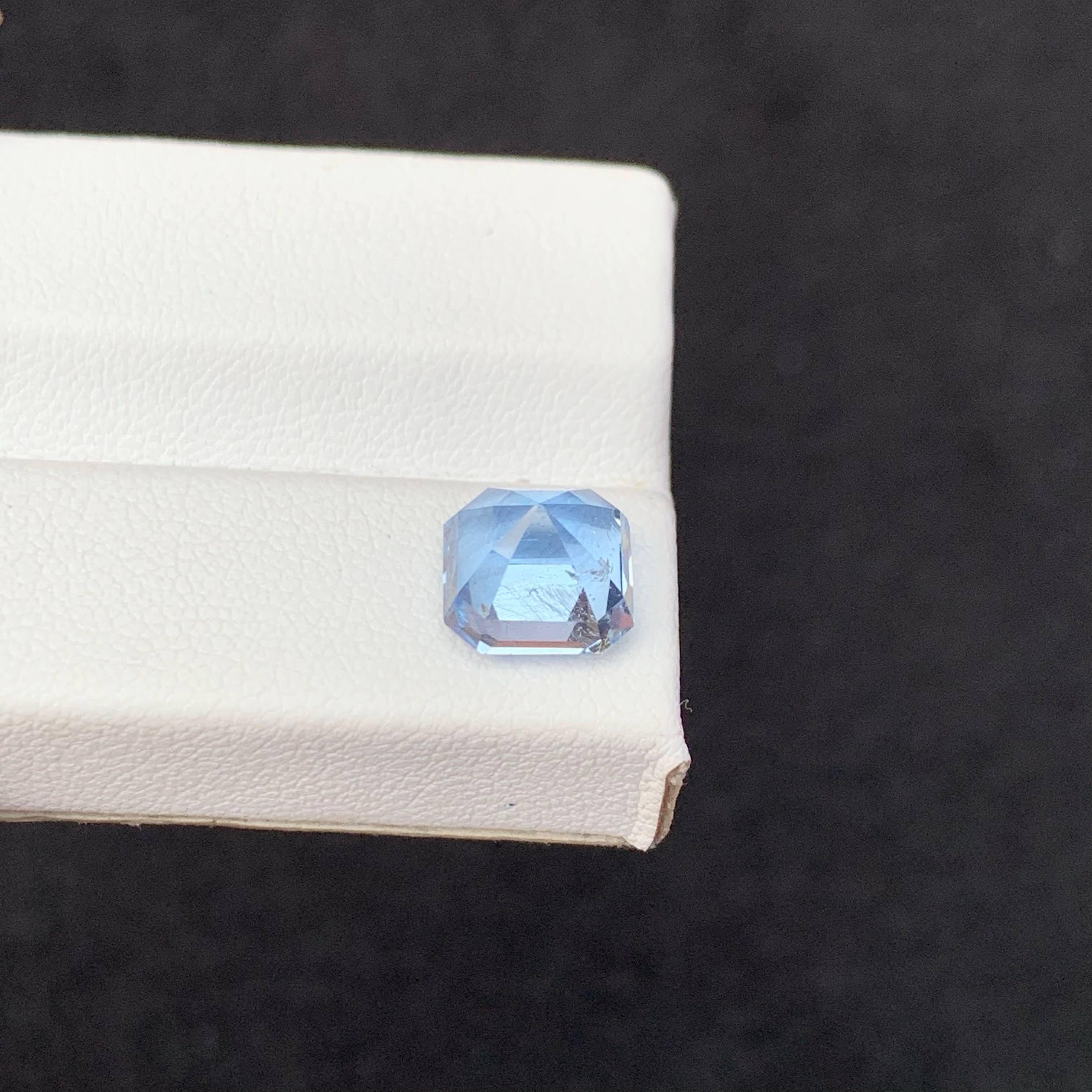 2.85 Carati di Acquamarina Blu Goshenite sciolta Nature Taglio Asscher Gemma Pakistan in vendita 4