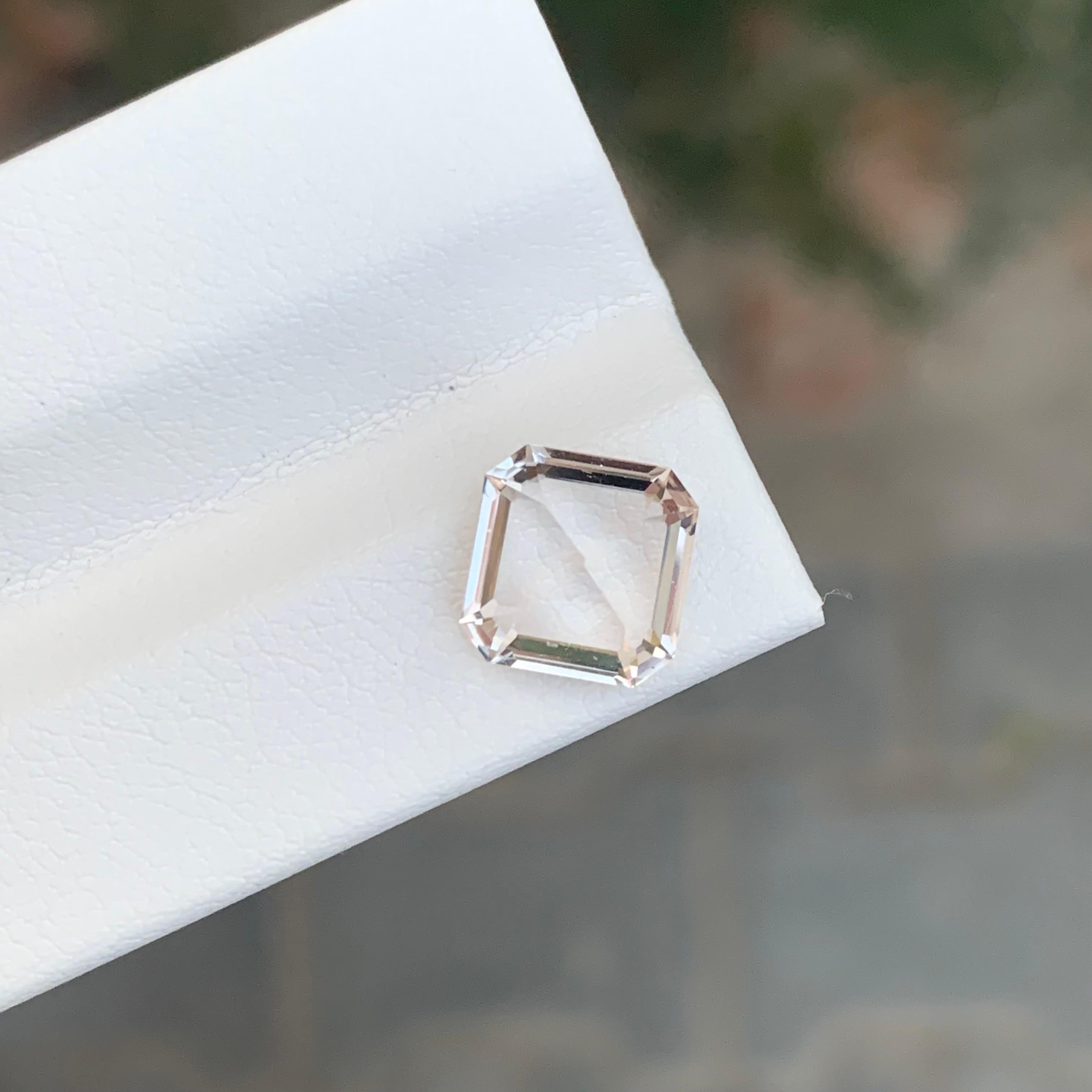 2.85 Carat Natural Loose Golden Topaz Asscher Cut Gemstone For Sale 2