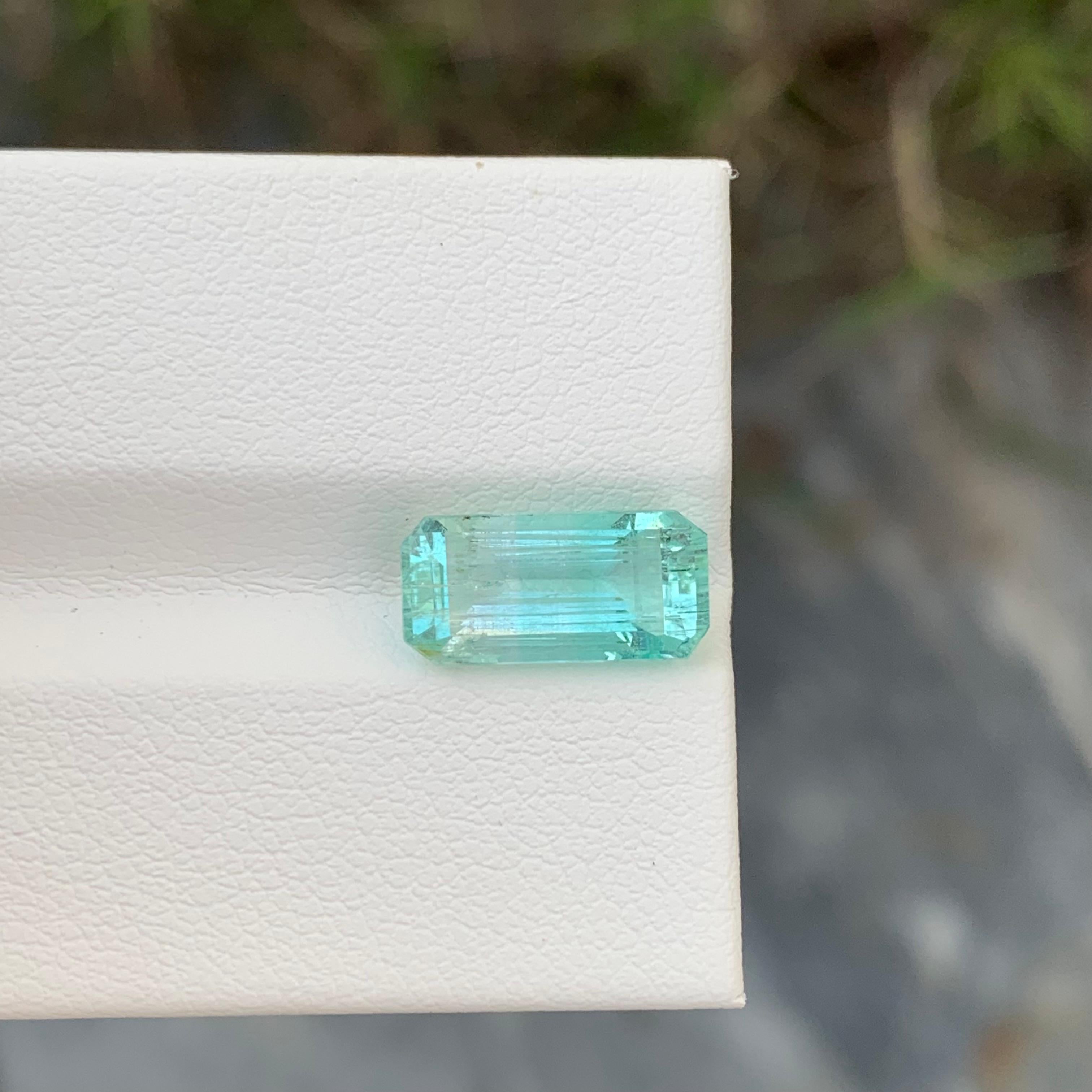2.85 Carat Natural Loose Light Green Emerald From Chitral, Pakistan  For Sale 1