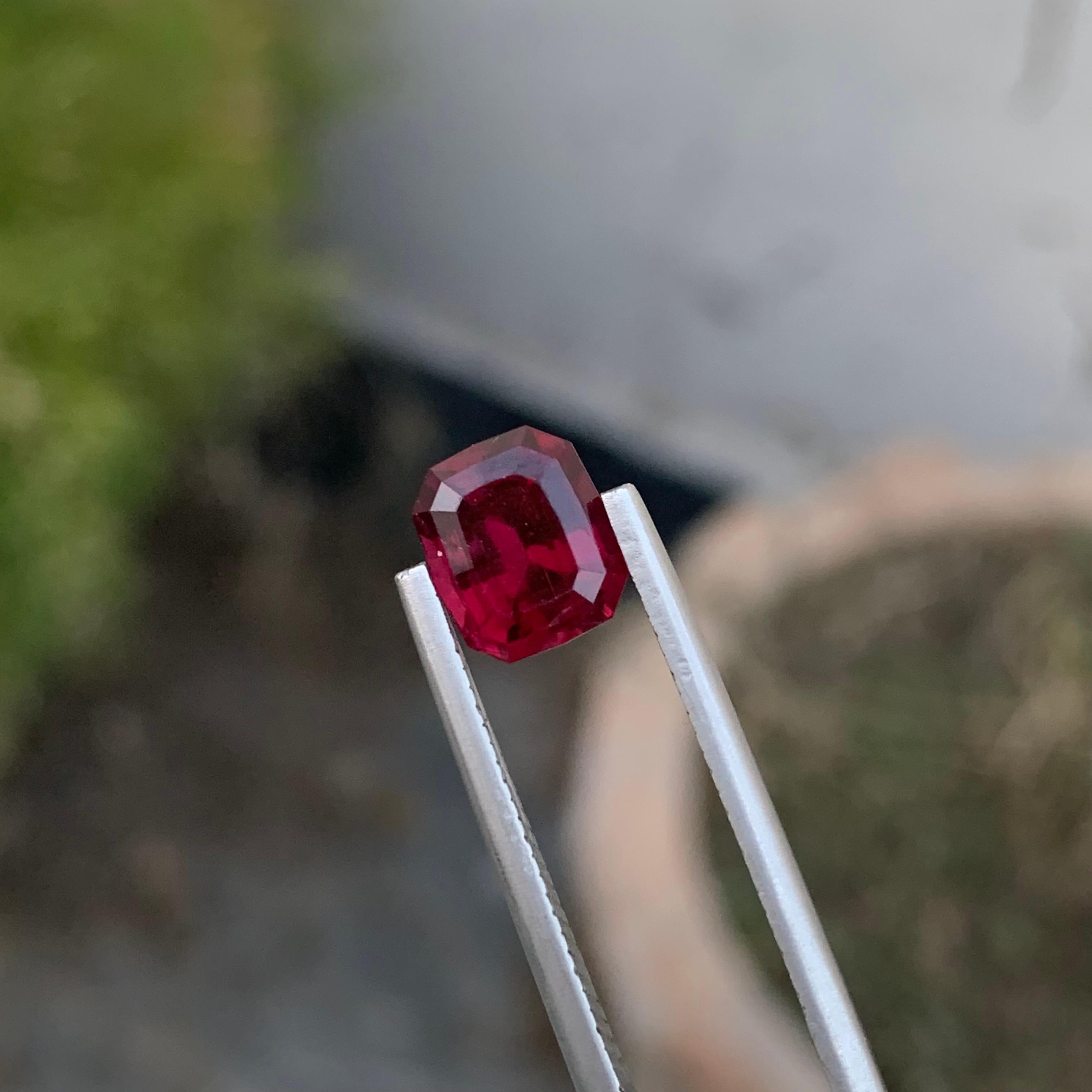 Women's or Men's 2.85 Carat Natural Loose Rhodolite Garnet Emerald Shape Gem For Jewellery For Sale