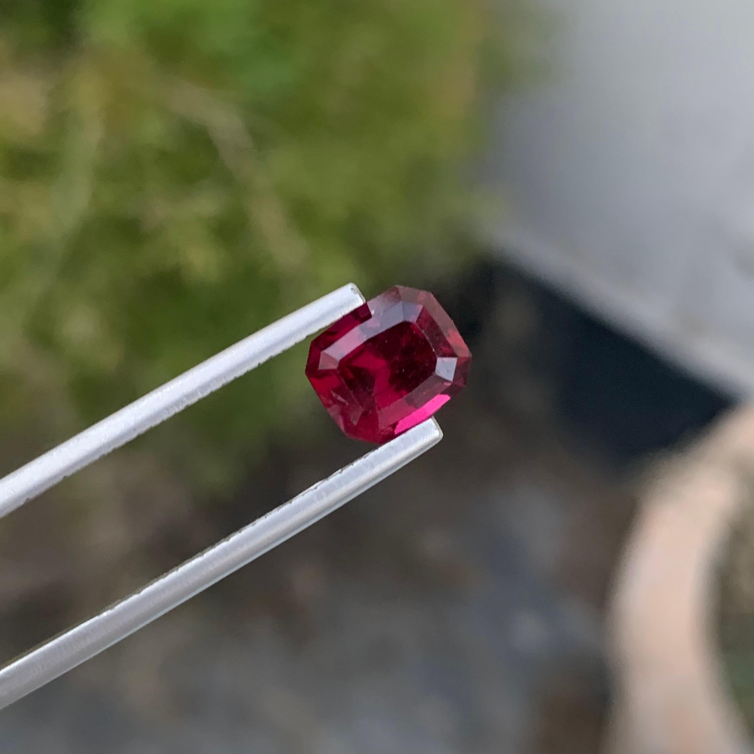 2.85 Carat Natural Loose Rhodolite Garnet Emerald Shape Gem For Jewellery For Sale 1