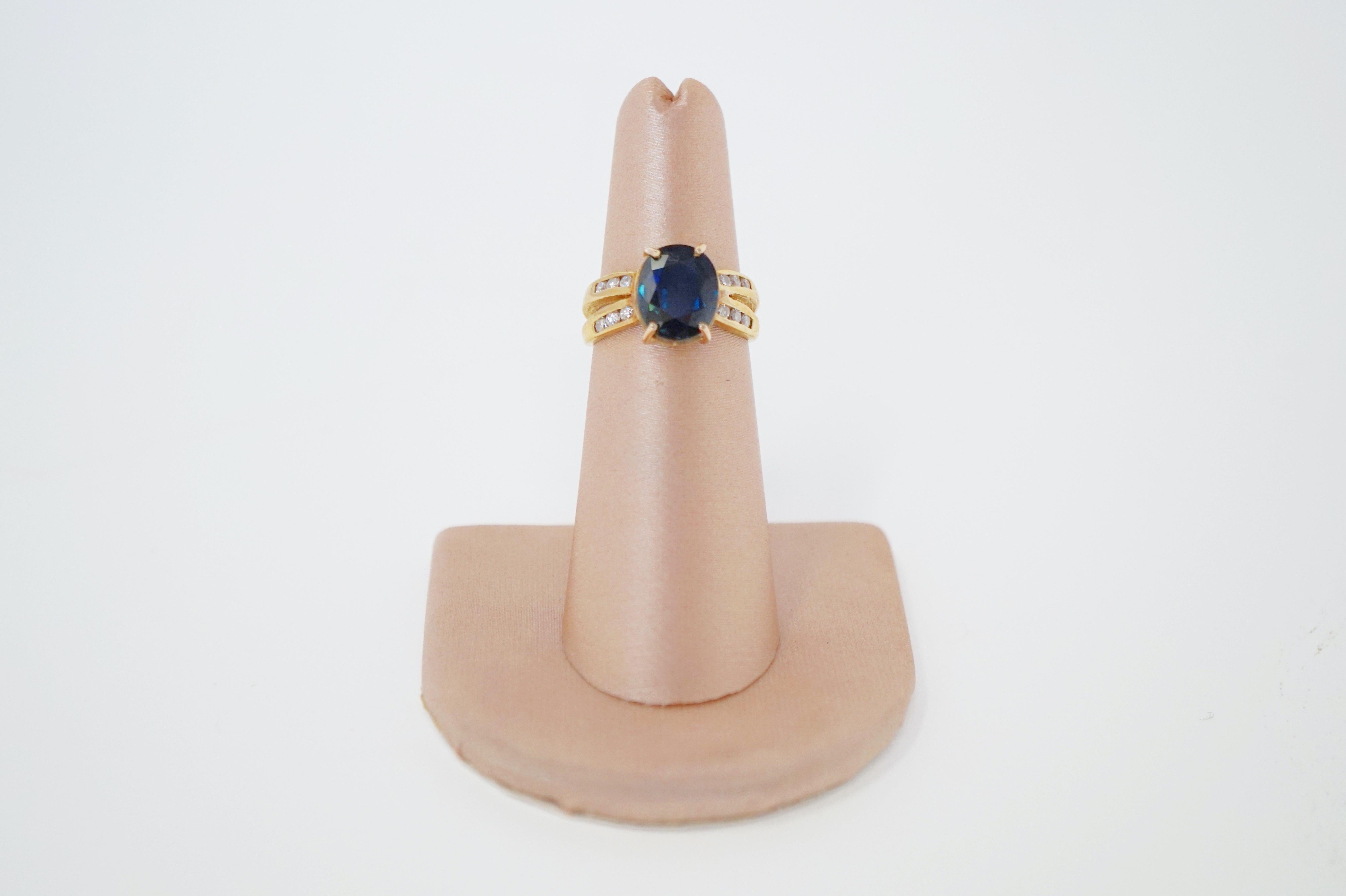 Bague de fiançailles en or 14 carats avec diamants et saphir taille ovale de 2,85 carats en vente 10