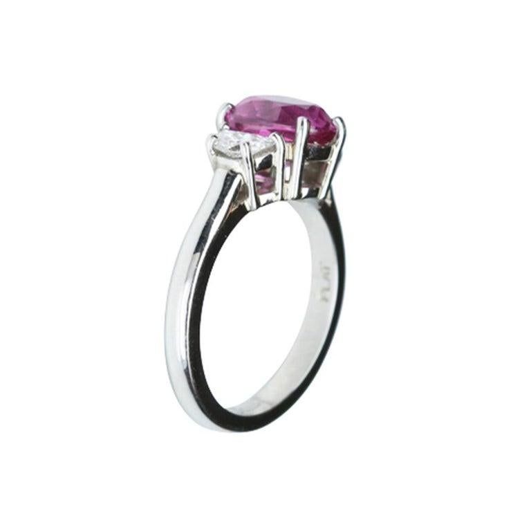 2.85 Carat Pink Sapphire and Diamond Platinum Cocktail Ring Estate Fine Jewelry In New Condition In Montreal, QC