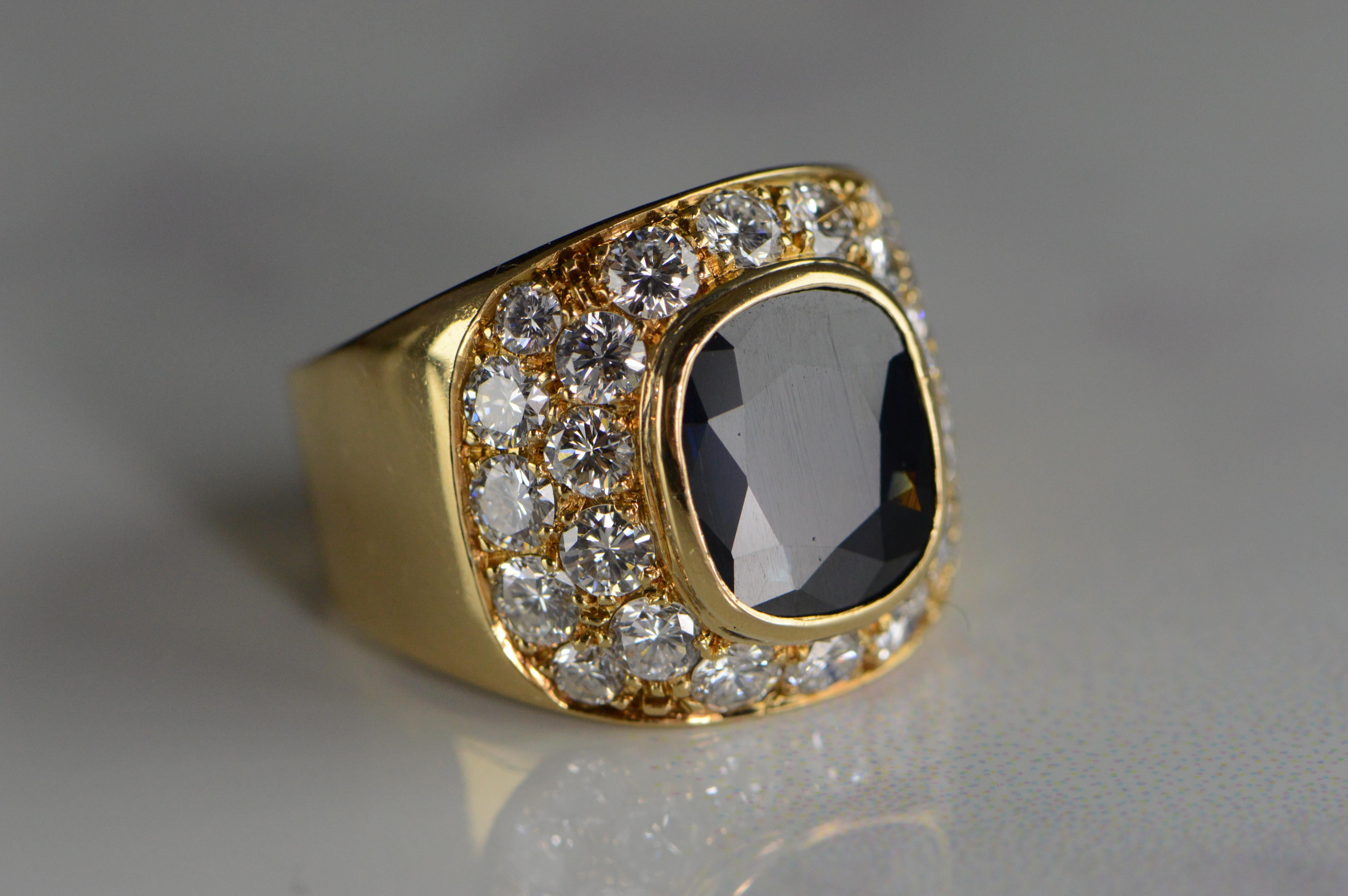 All diamonds are graded according to GIA grading standards.  
·Item: 18K 2.85 CT Sapphire 1.92 CTW Diamond Ring - Size 6 / Yellow Gold  
·Era: Modern / 1970s  
·Composition: 18k Gold Marked / Tested  
·Gem Stone: 24x Diamonds=1.92ctw G/VS, 2.85ct