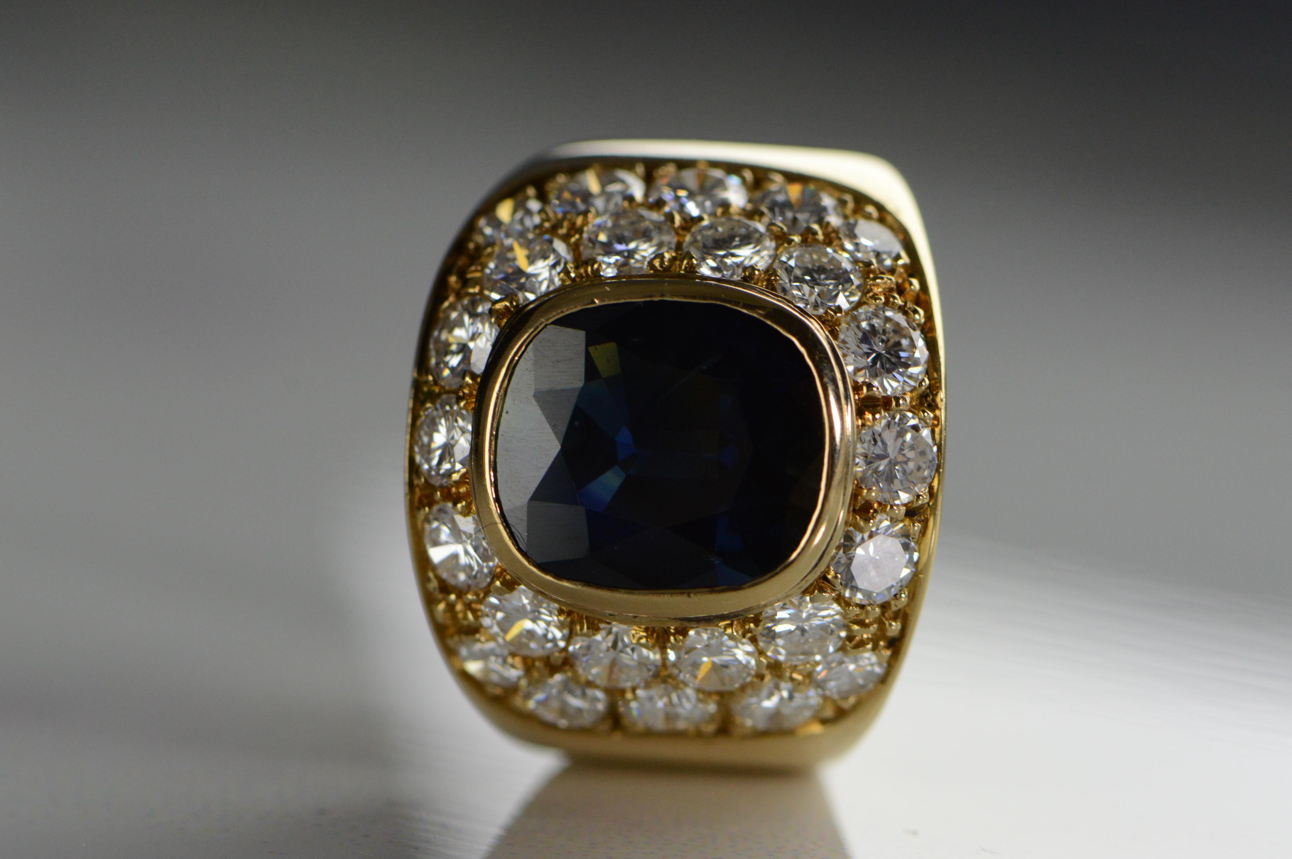 Modern 2.85 Carat Sapphire Diamond Accented Gold Ring For Sale