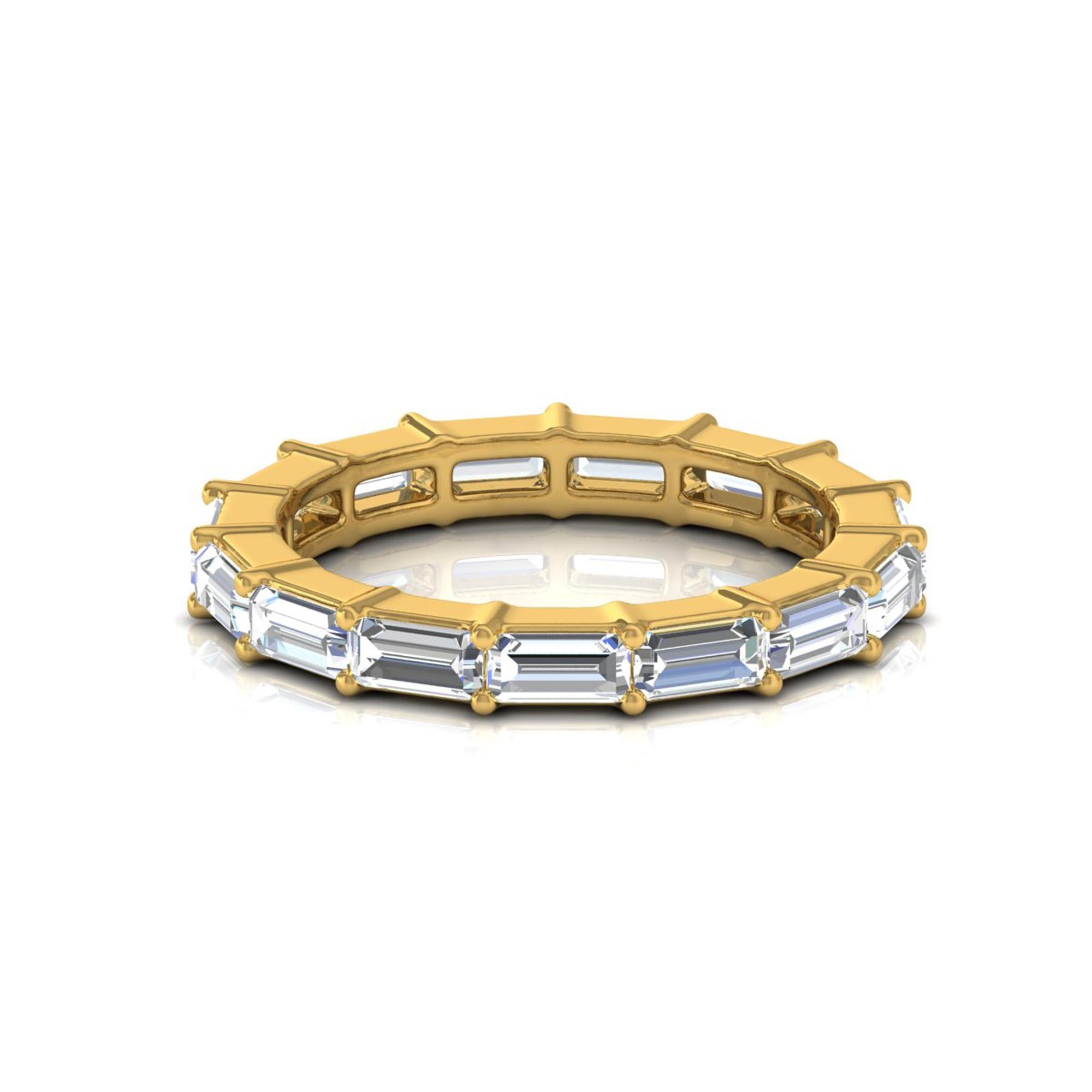 2.85 Carat SI Clarity HI Color Baguette Diamond Yellow Gold Eternity Band Ring en vente