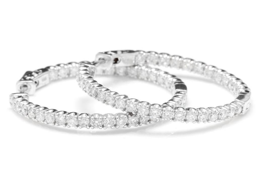 Exquisite 2.85 Carats Natural Diamond 14K Solid White Gold Hoop Earrings

Amazing looking piece! 

Diamonds are inside and outside the earrings.


Total Natural Round Cut White Diamonds Weight: Approx. 2.85 Carats (color G-H / Clarity