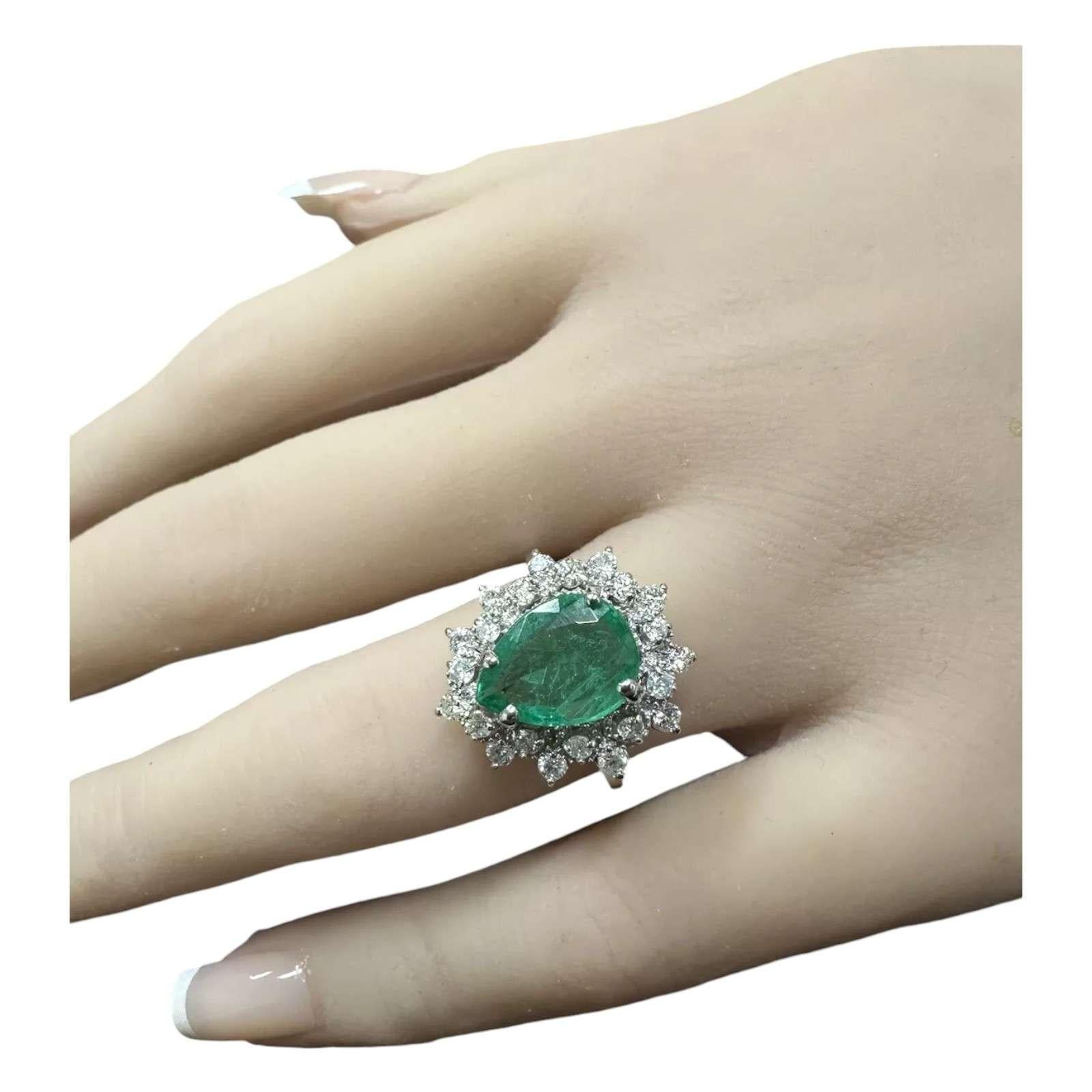 2,85 Karat Natürlicher Smaragd und Diamant 14K Massiv Weißgold Ring im Angebot 1