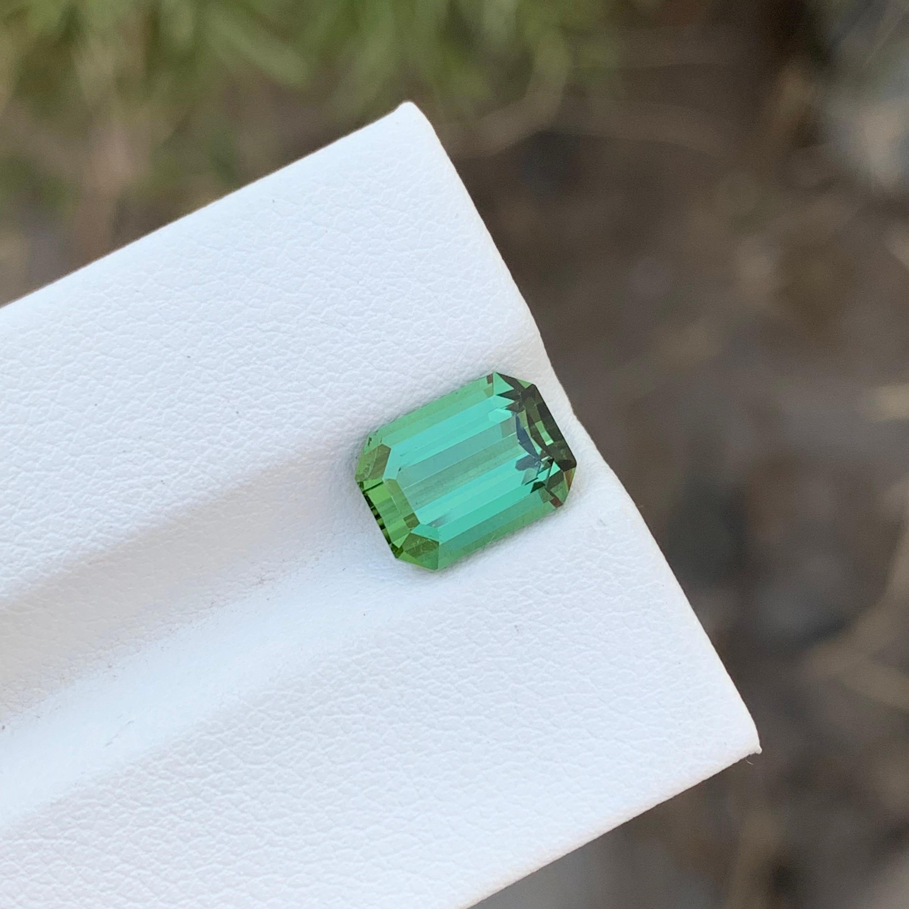 2.85 Carats Natural Loose Emerald Shape Mint Tourmaline Gem For jewellery  For Sale 3