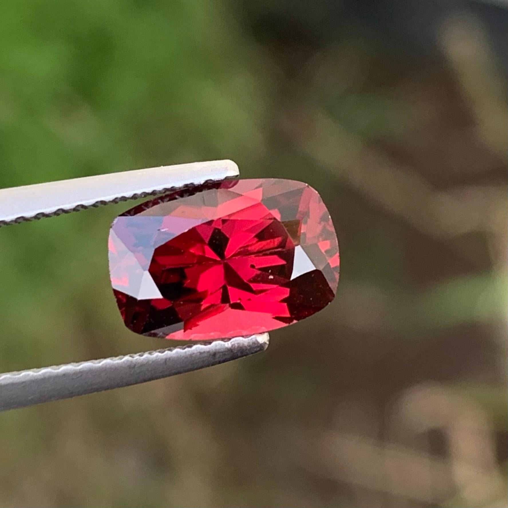 Loose Rhodolite Garnet
Weight: 2.85 Carats 
Dimension: 9.3x6.6x5.1 Mm
Origin: Tanzania 
Shape: Oval
Color: Red 
Treatment: Non
Certificate: On Demand
Rhodolite garnet is a remarkable gemstone cherished for its exquisite purplish-red or raspberry-red