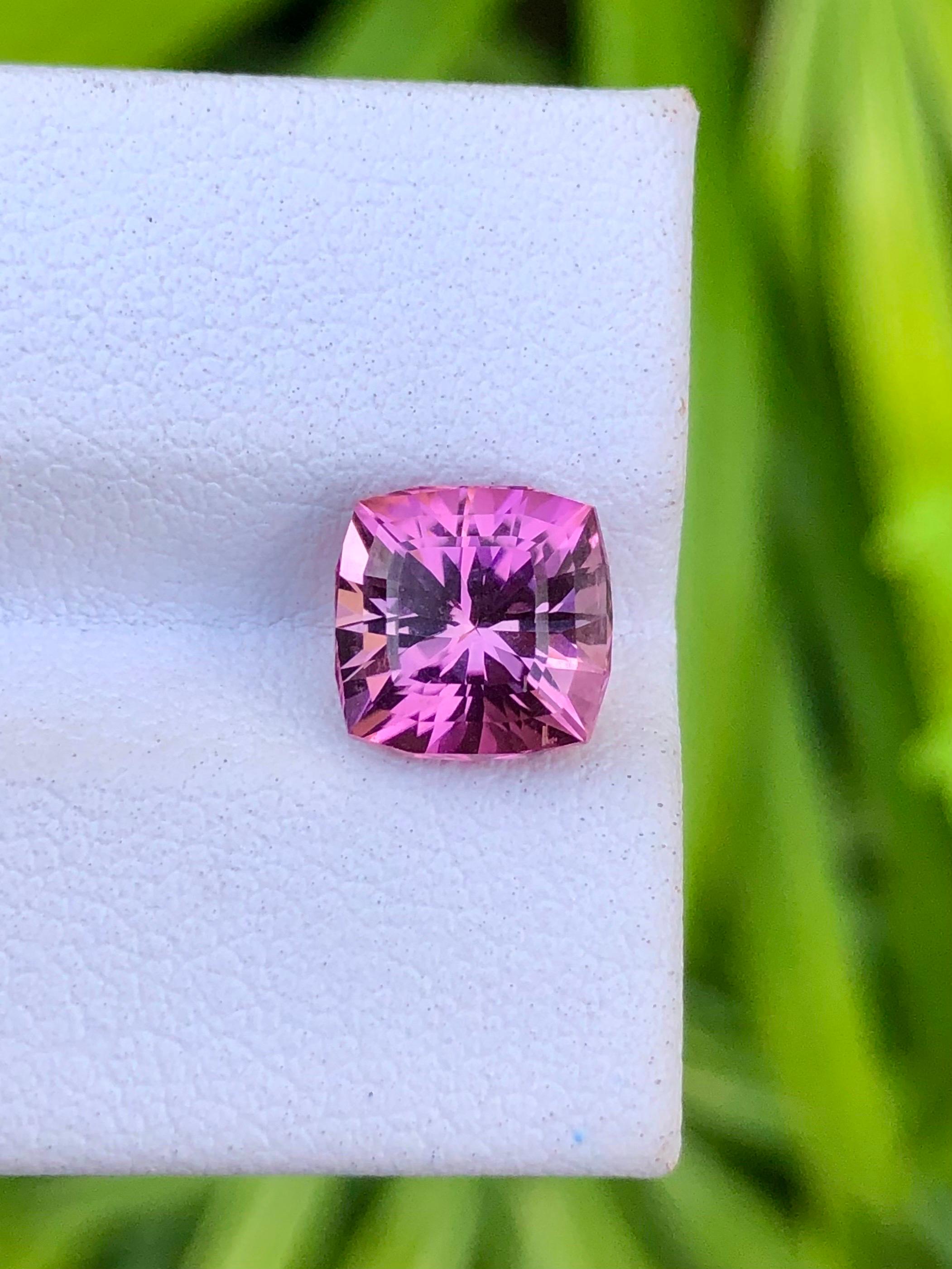 Brilliant Cut 2.85 Ct Natural pink Tourmaline precision cut eye clean clarity For Sale