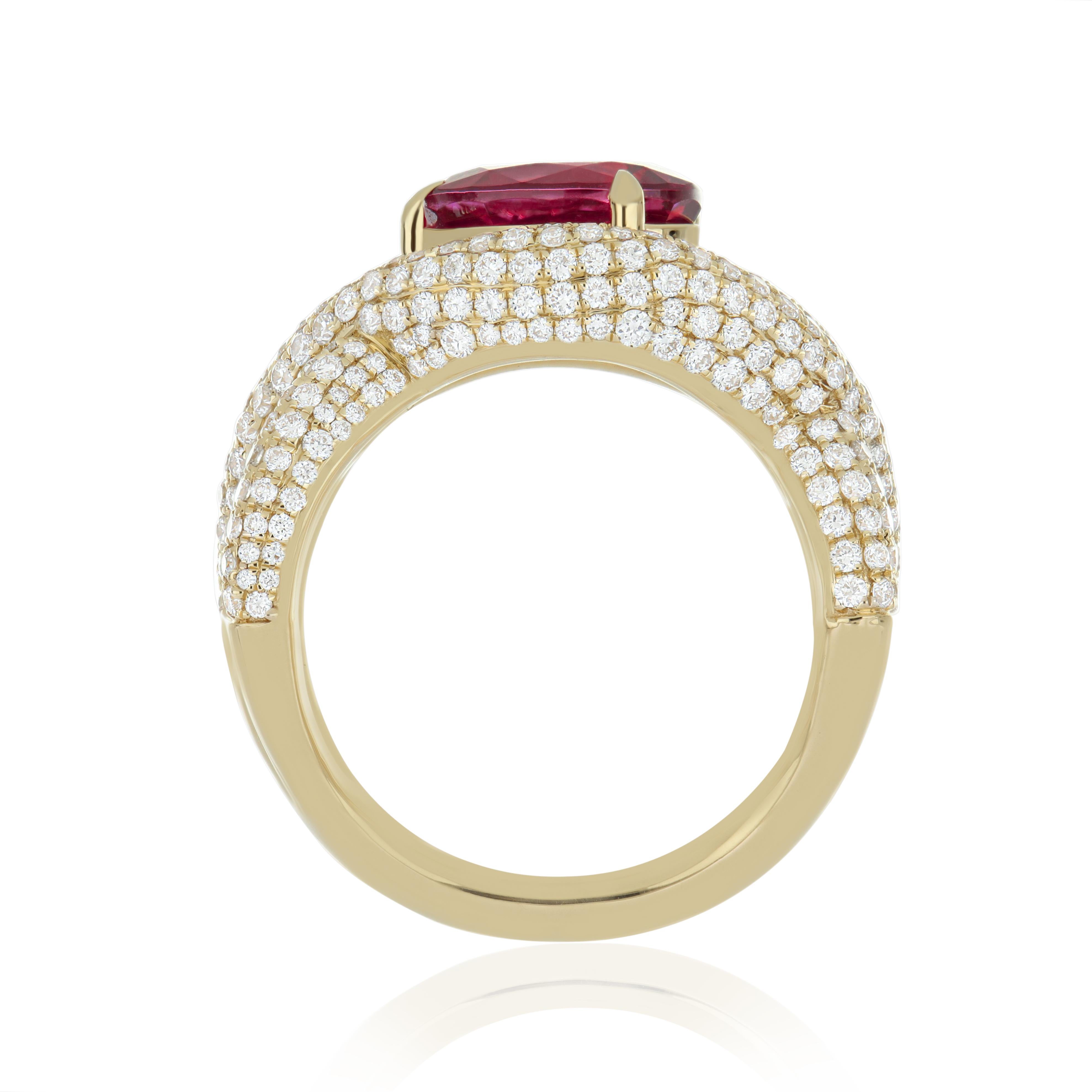 2.85 CT's Rubellite & Diamond Ring in 18 karat Yellow Gold Hand-crafted Ring For Sale 2