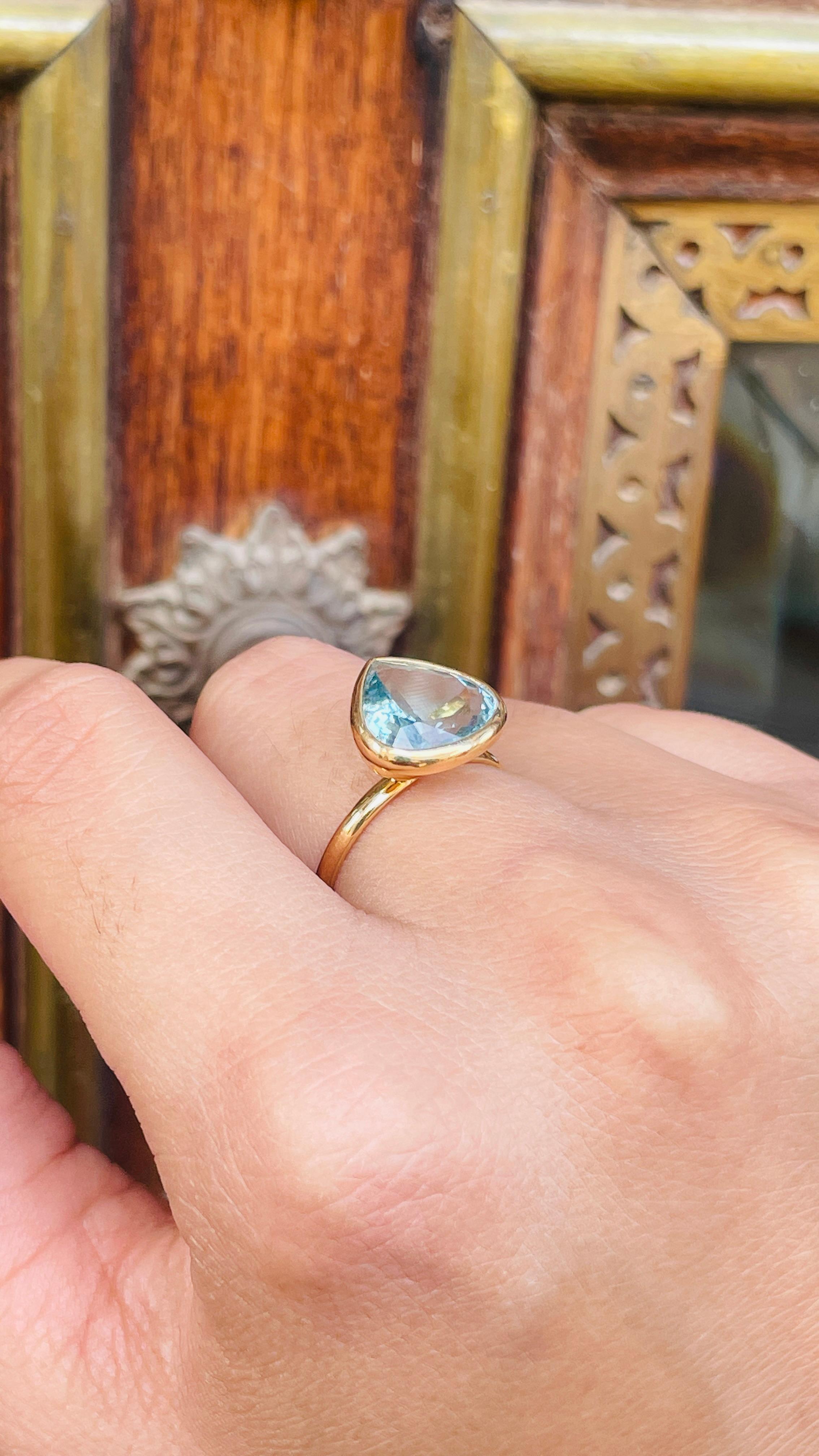 For Sale:  2.85 CTW Pear Cut Aquamarine Solitaire Ring Made in 18k Solid Yellow Gold 6