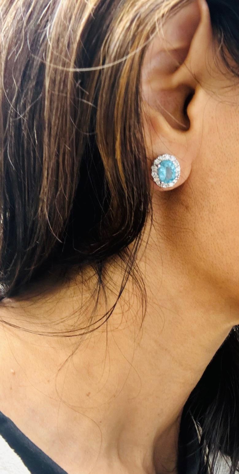 Pendientes de oro blanco con diamantes de apatita natural de 2,85 en venta 4