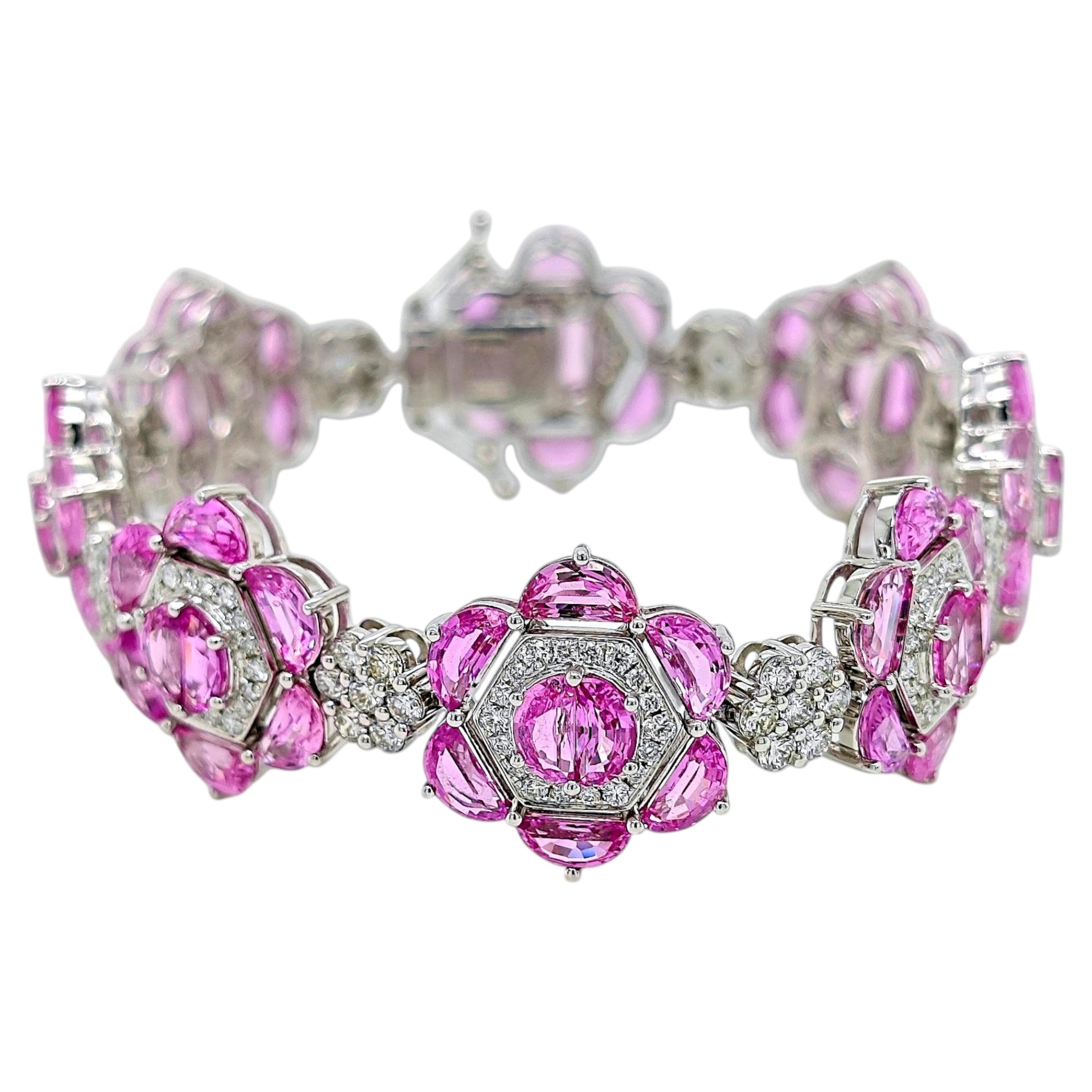 Bracciale in oro bianco con diamante rotondo e zaffiro rosa da 28,57 carati in vendita