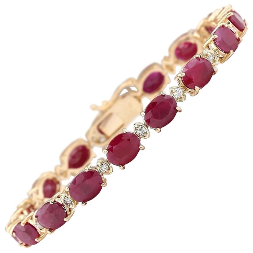 Stunning Natural Ruby  In 14 Karat Yellow Gold  For Sale