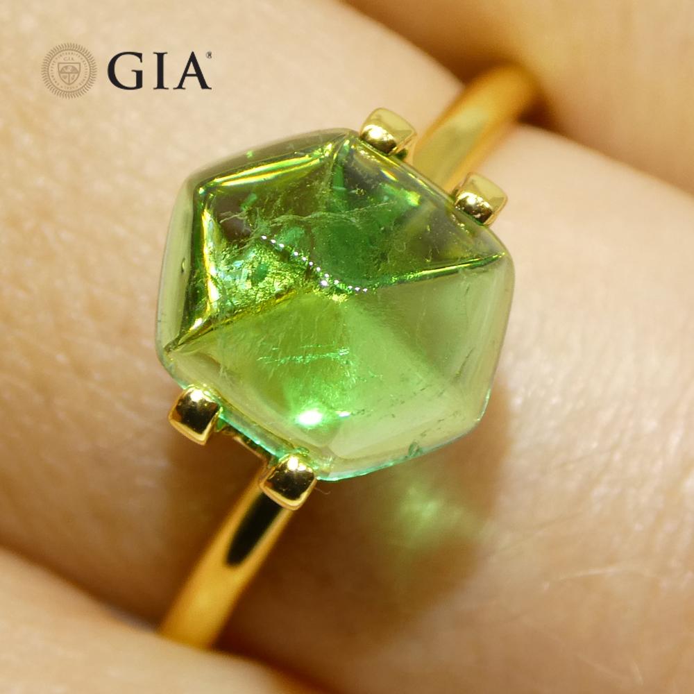Taille hexagone Émeraude verte cabochon hexagonale de 2,85 carats certifiée GIA de Colombie en vente