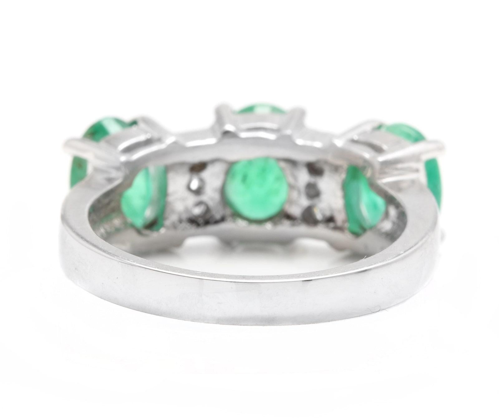 2.85ct Natural Emerald & Diamond 14k Solid White Gold Ring In New Condition For Sale In Los Angeles, CA