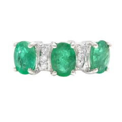 Bague en or blanc massif 14 carats avec émeraude naturelle de 2,85 carats et diamants