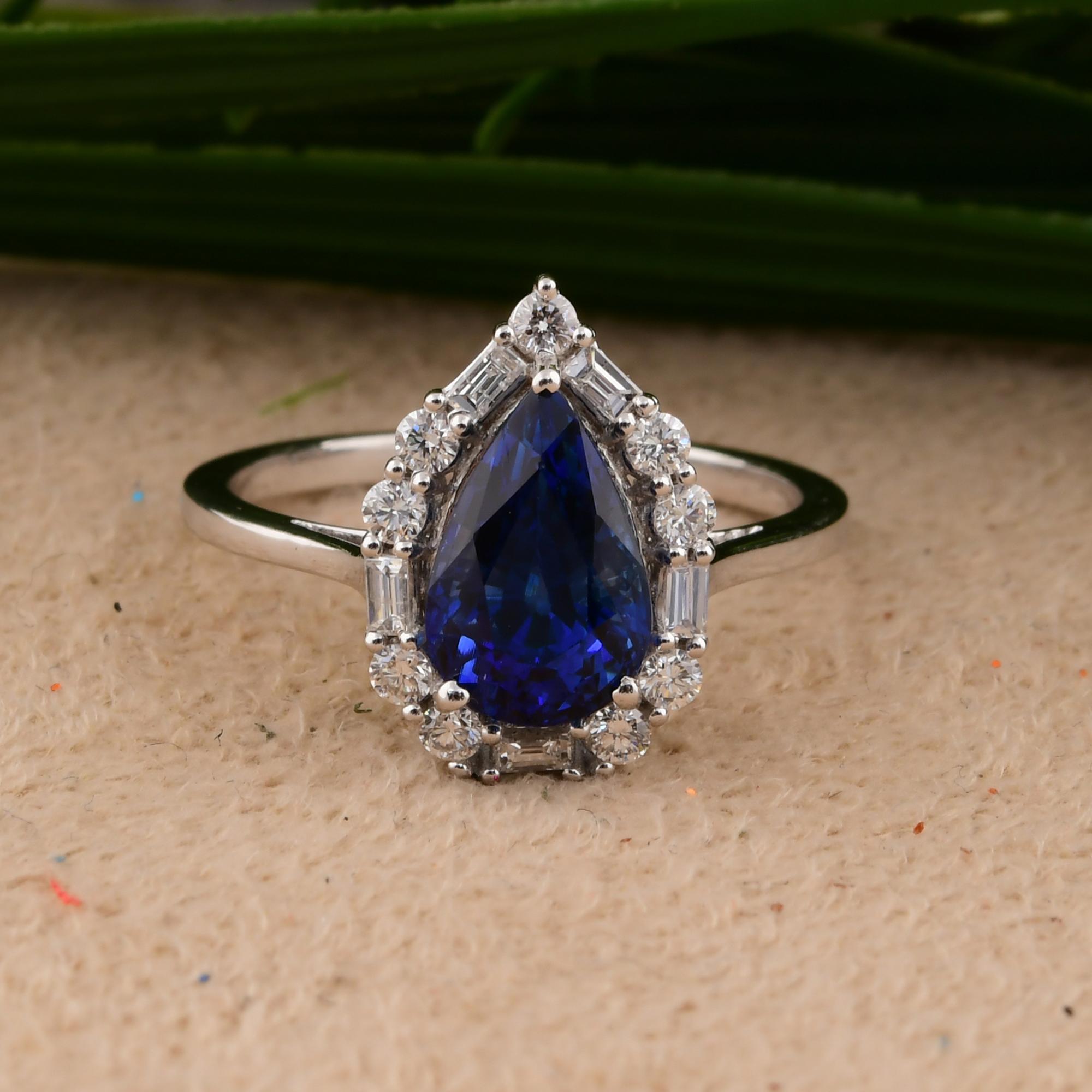 in vendita:  Anello di fidanzamento in oro bianco 14k con zaffiro blu taglio pera e diamante aureolato SI/H da 2,85 carati 4