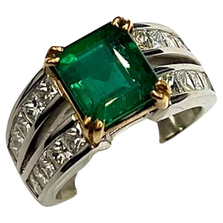 2.85Ct Very Fine Natural Emerald Cut Brazilian Emerald Platinum Ring For Sale