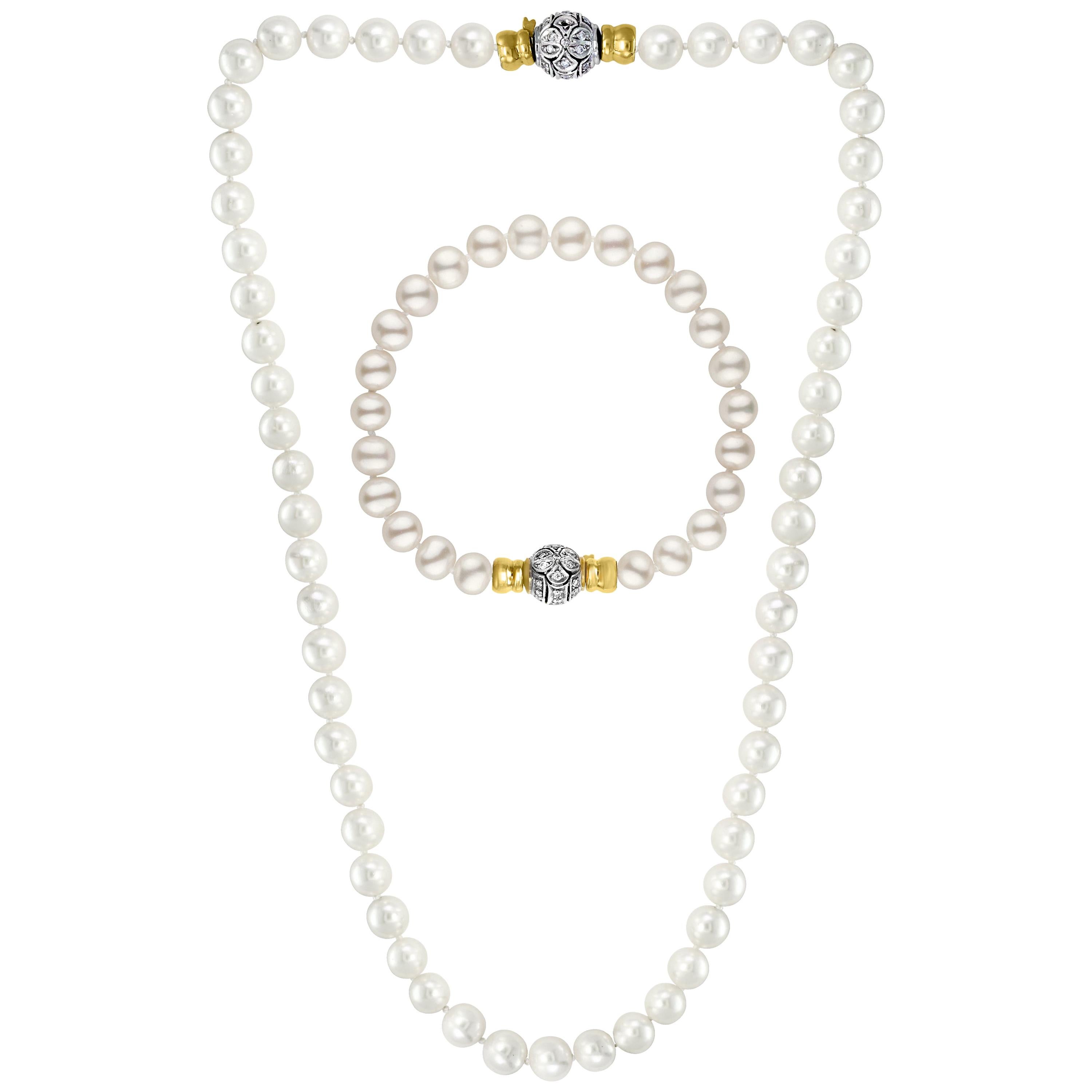 286 Akoya Pearls Strand Necklace and Bracelet Set 18 Karat Gold/ Diamond Clasp