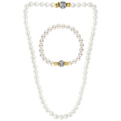 Antique 286 Akoya Pearls Strand Necklace and Bracelet Set 18 Karat Gold/ Diamond Clasp