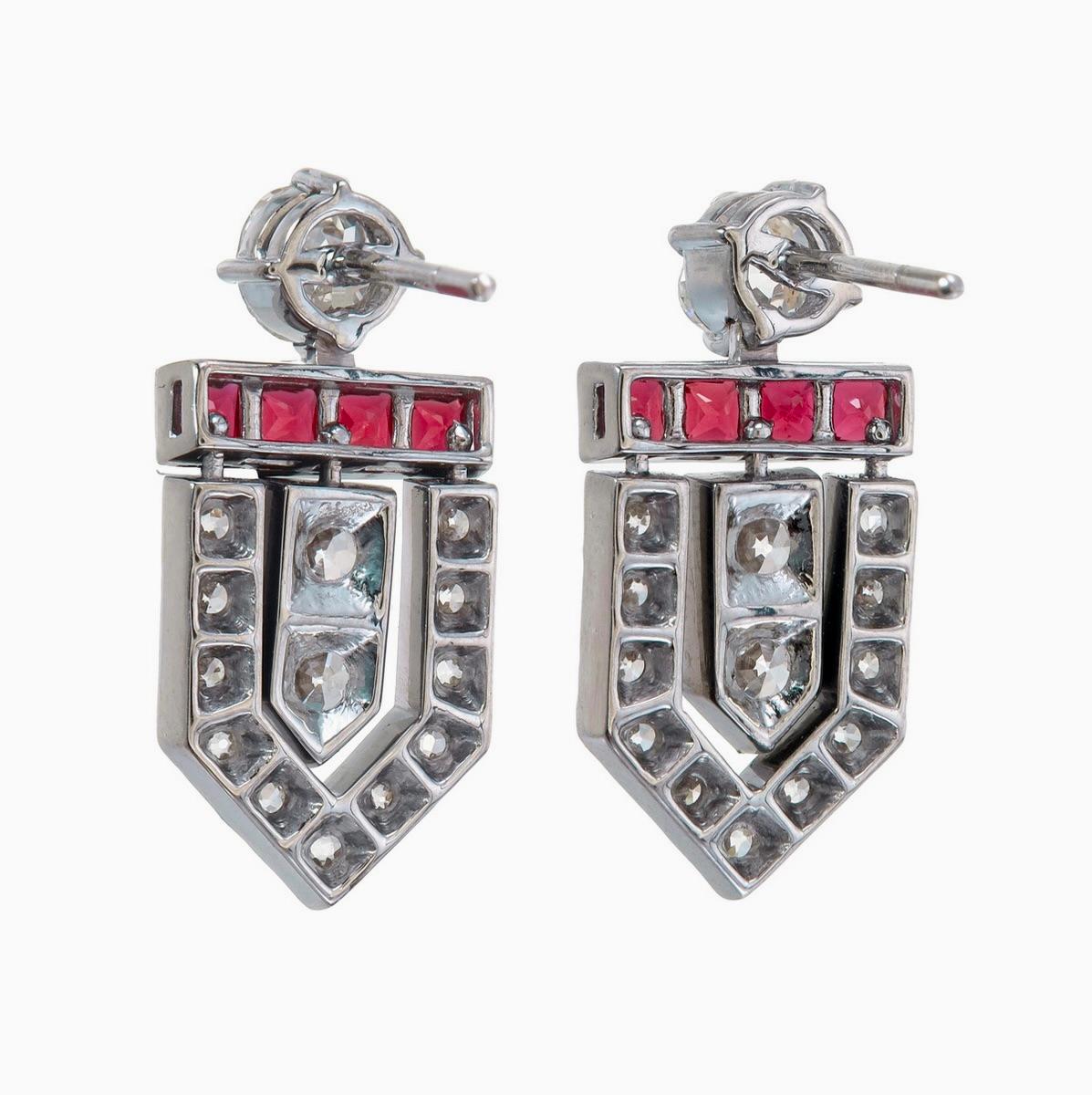 2.86 Carat Diamond and Burma Ruby No Heat Earrings in 18 Karat White Gold In New Condition For Sale In Bangkok, TH