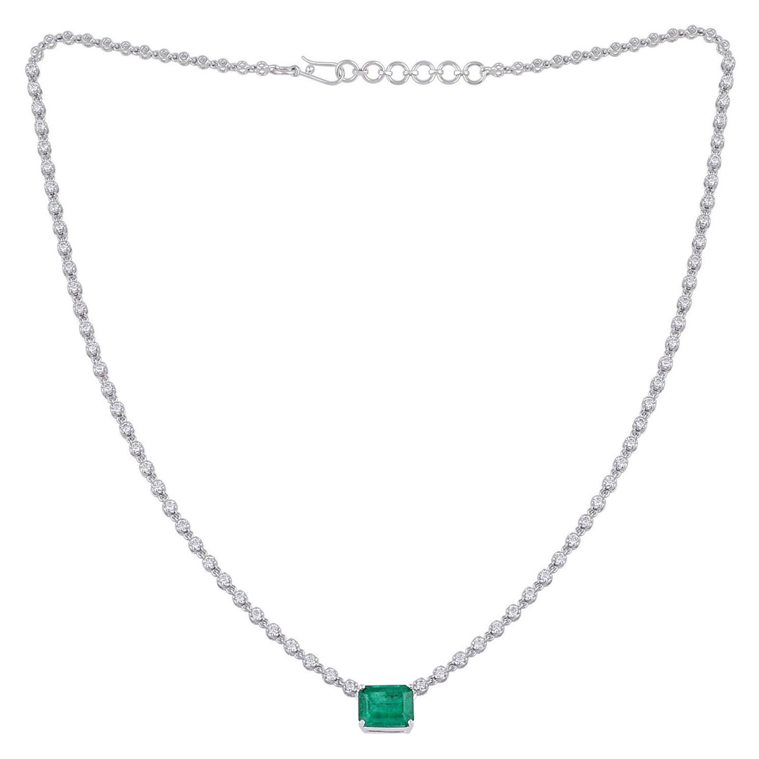 2.86 Carat Emerald 14 Karat White Gold Diamond Choker Necklace For Sale
