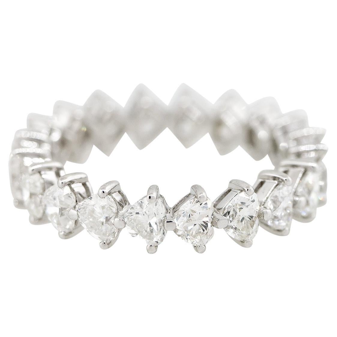 Anillo de eternidad de diamantes en forma de corazón de 2.86 quilates 18 quilates En stock
