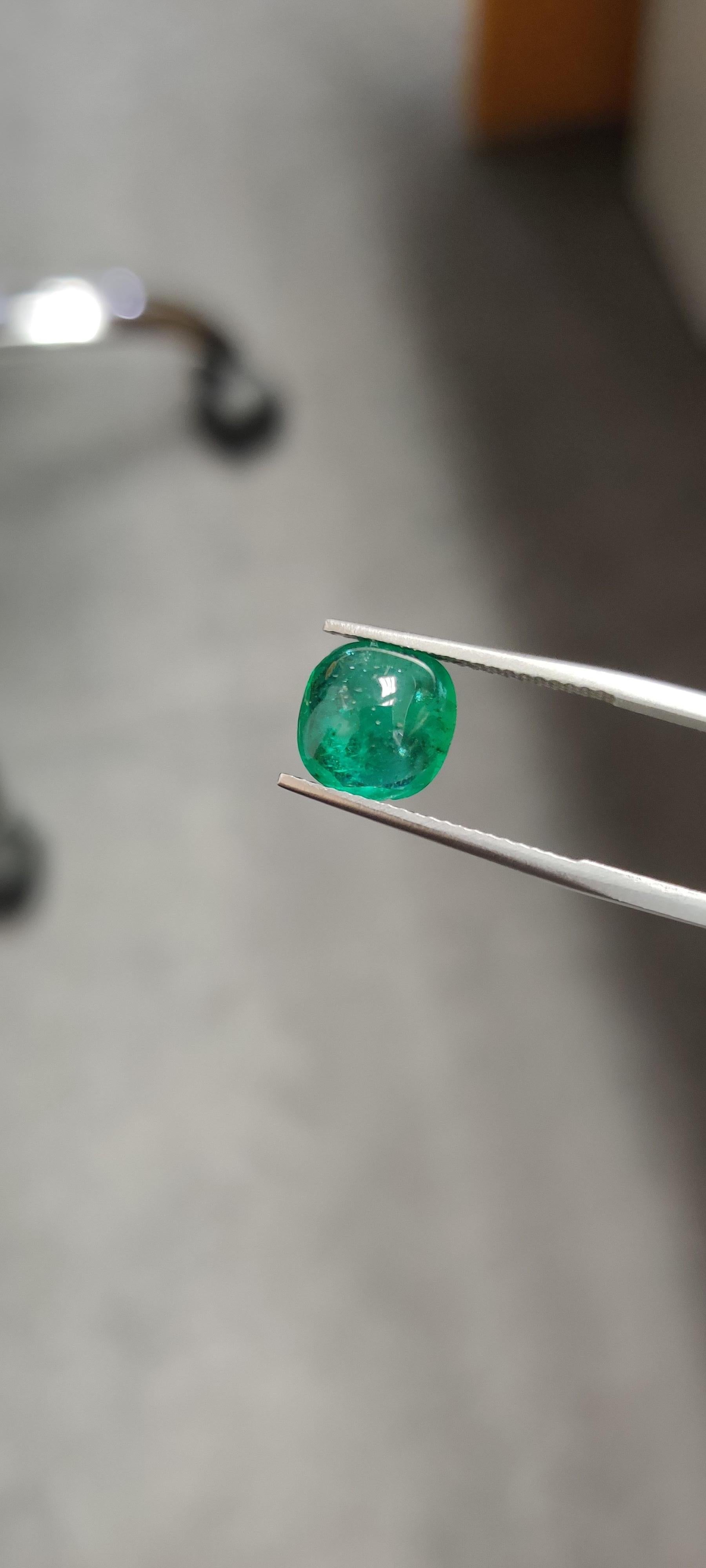2.86 Carat Sugarloaf Zambian Emerald  For Sale 2