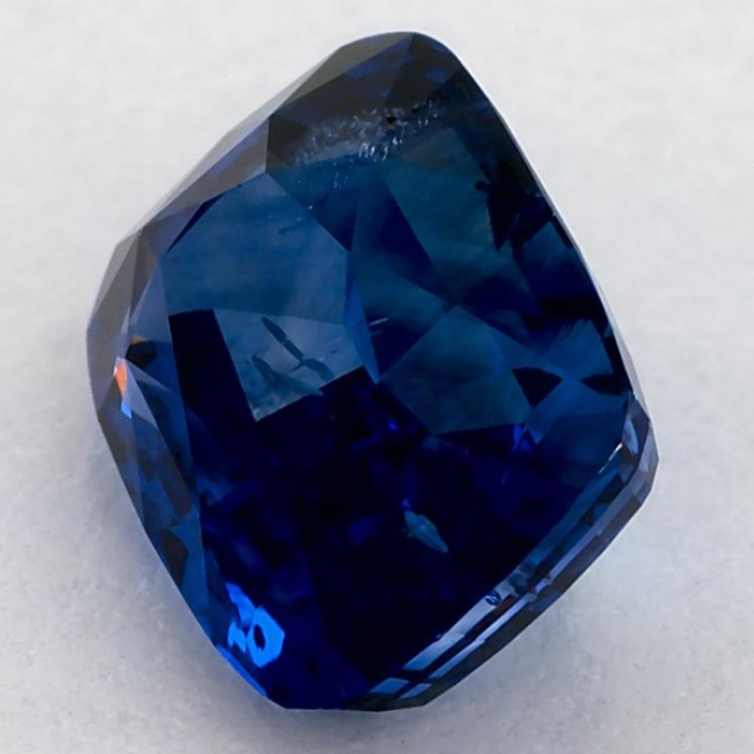 2.86 Karat Blauer Saphir Cushion Loser Edelstein Damen im Angebot