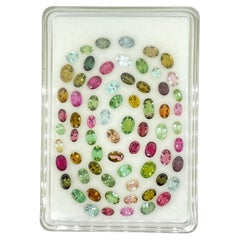Pierres précieuses naturelles tourmaline taille ovale multicolore 28,60 carats