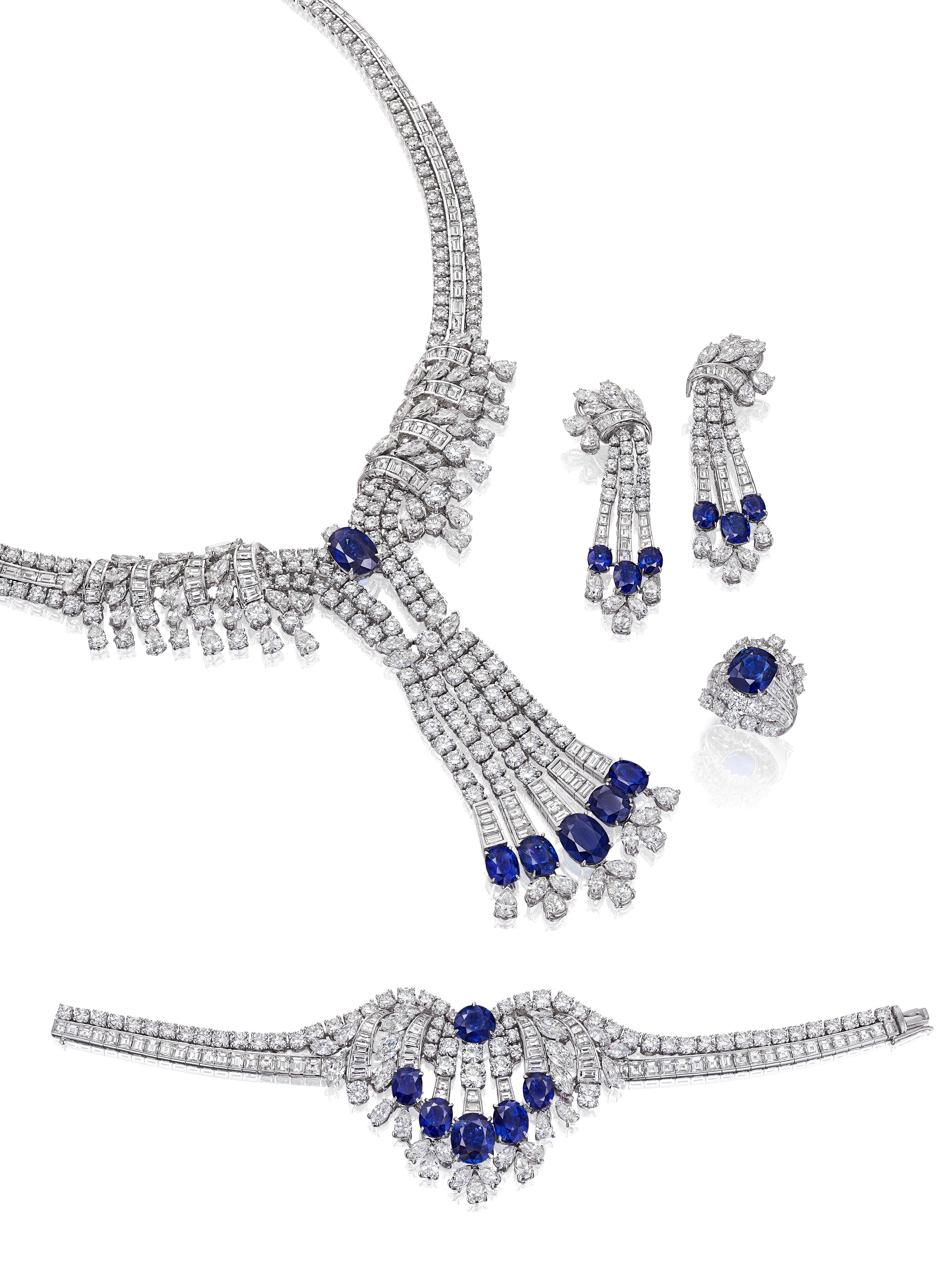 Women's 28.63 Carat Total Important Sapphire & Mixed-Cut Diamond Dangle Earrings For Sale
