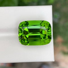 28.65 Carat Natural Loose Apple Green Peridot Cushion Cut Pakistani Gemstone