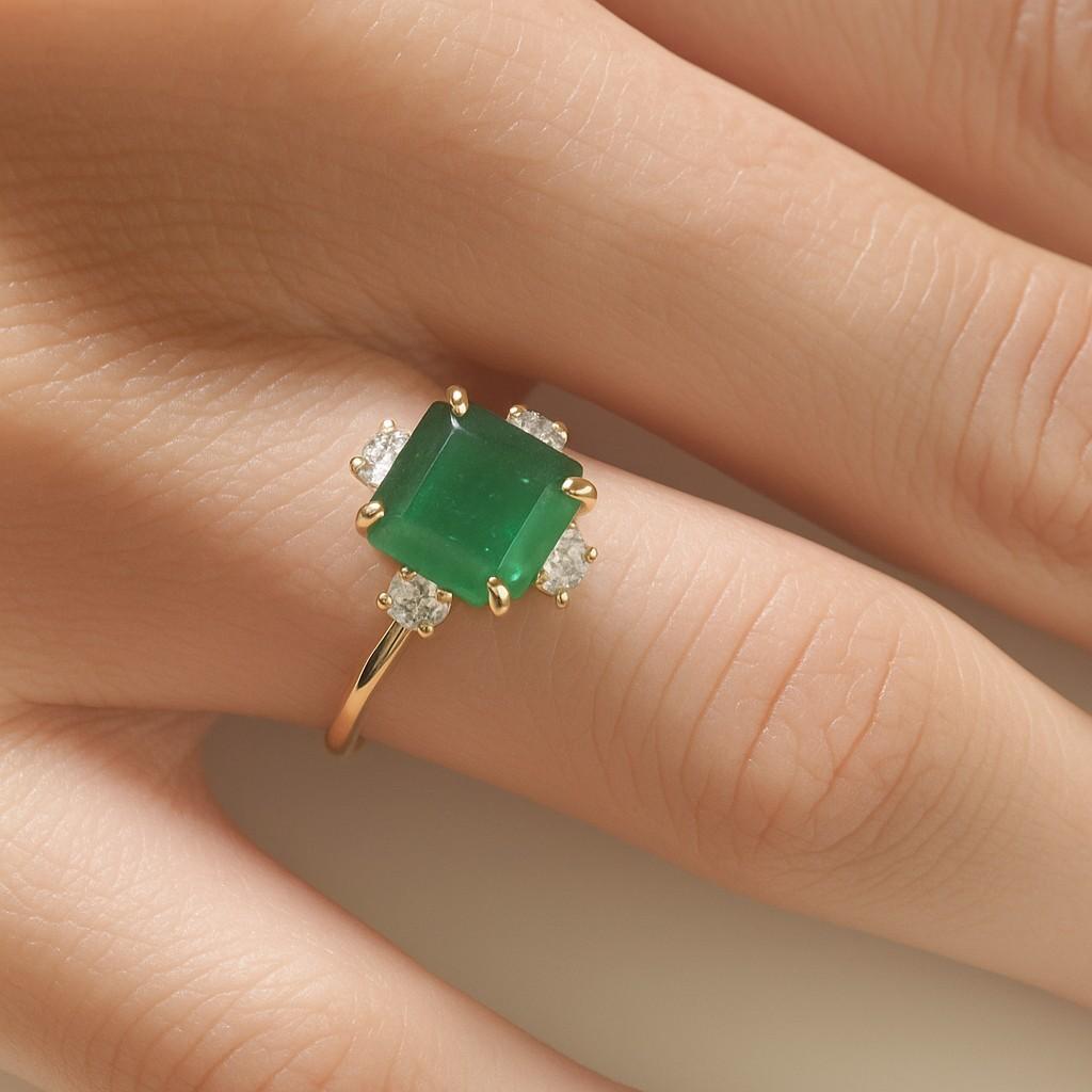 Anillo de cóctel de oro de 18 quilates inspirado en la naturaleza con esmeralda y diamantes de 2,86 quilates - Hecho a mano Corte esmeralda en venta